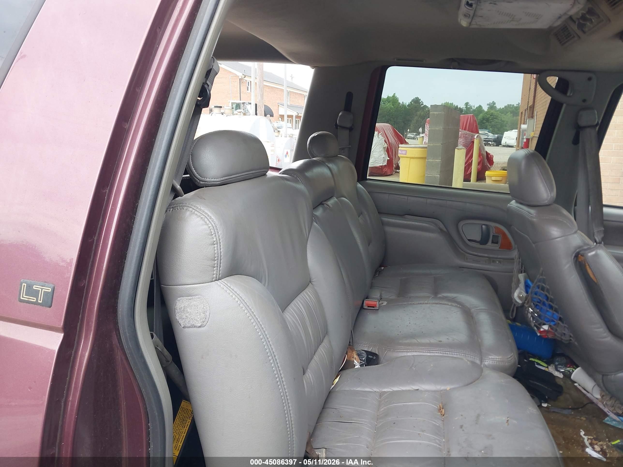 1997 Chevrolet Suburban 1500   Burgundy vin: 3GNEC16R5VG110271