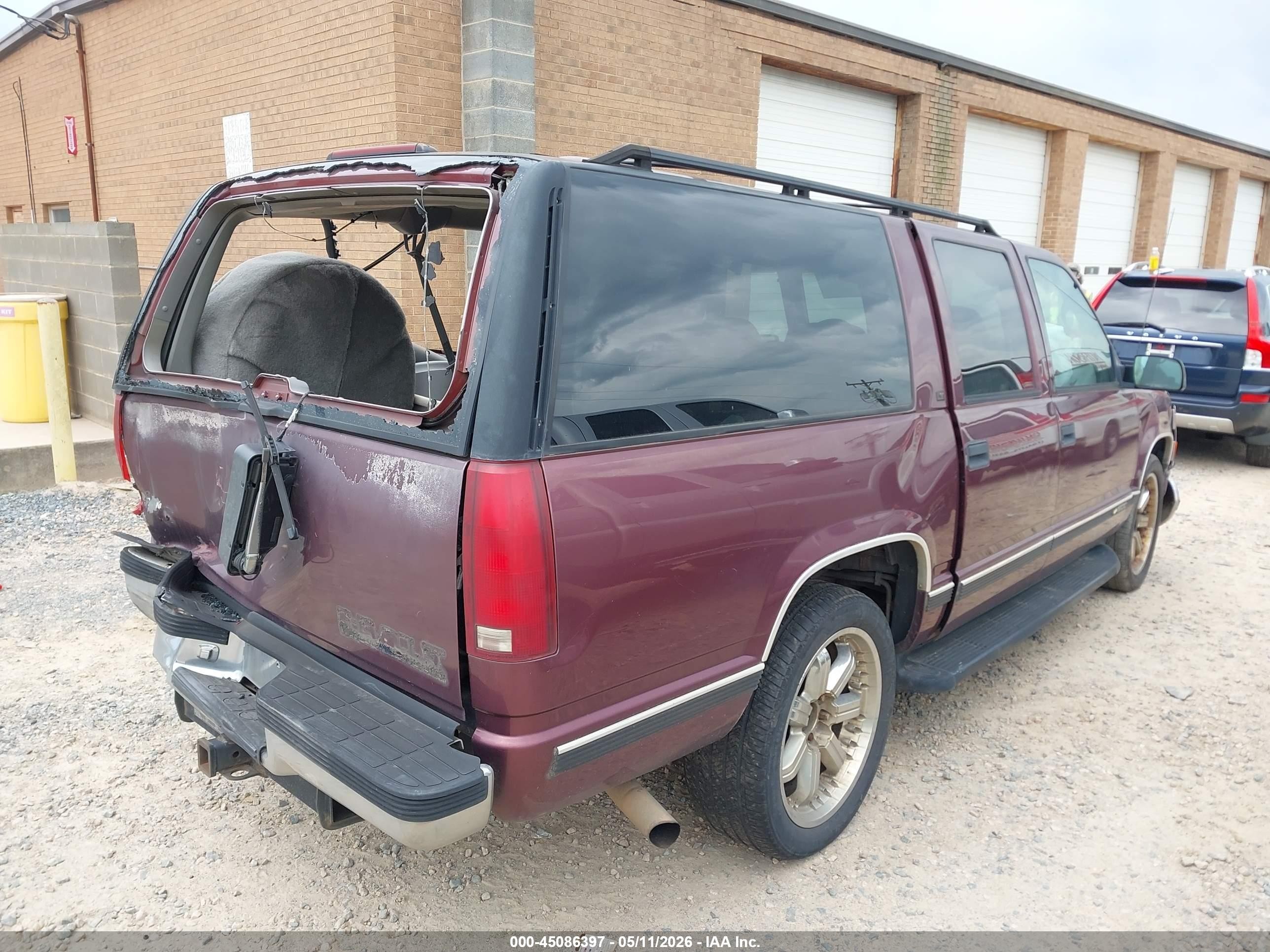 1997 Chevrolet Suburban 1500   Burgundy vin: 3GNEC16R5VG110271