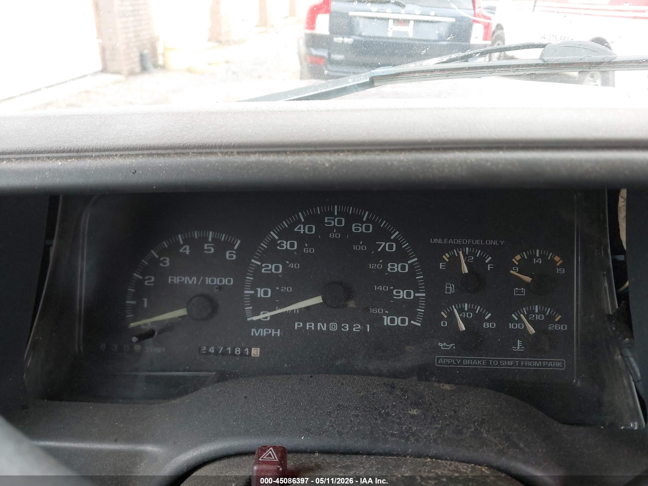 1997 Chevrolet Suburban 1500   Burgundy vin: 3GNEC16R5VG110271