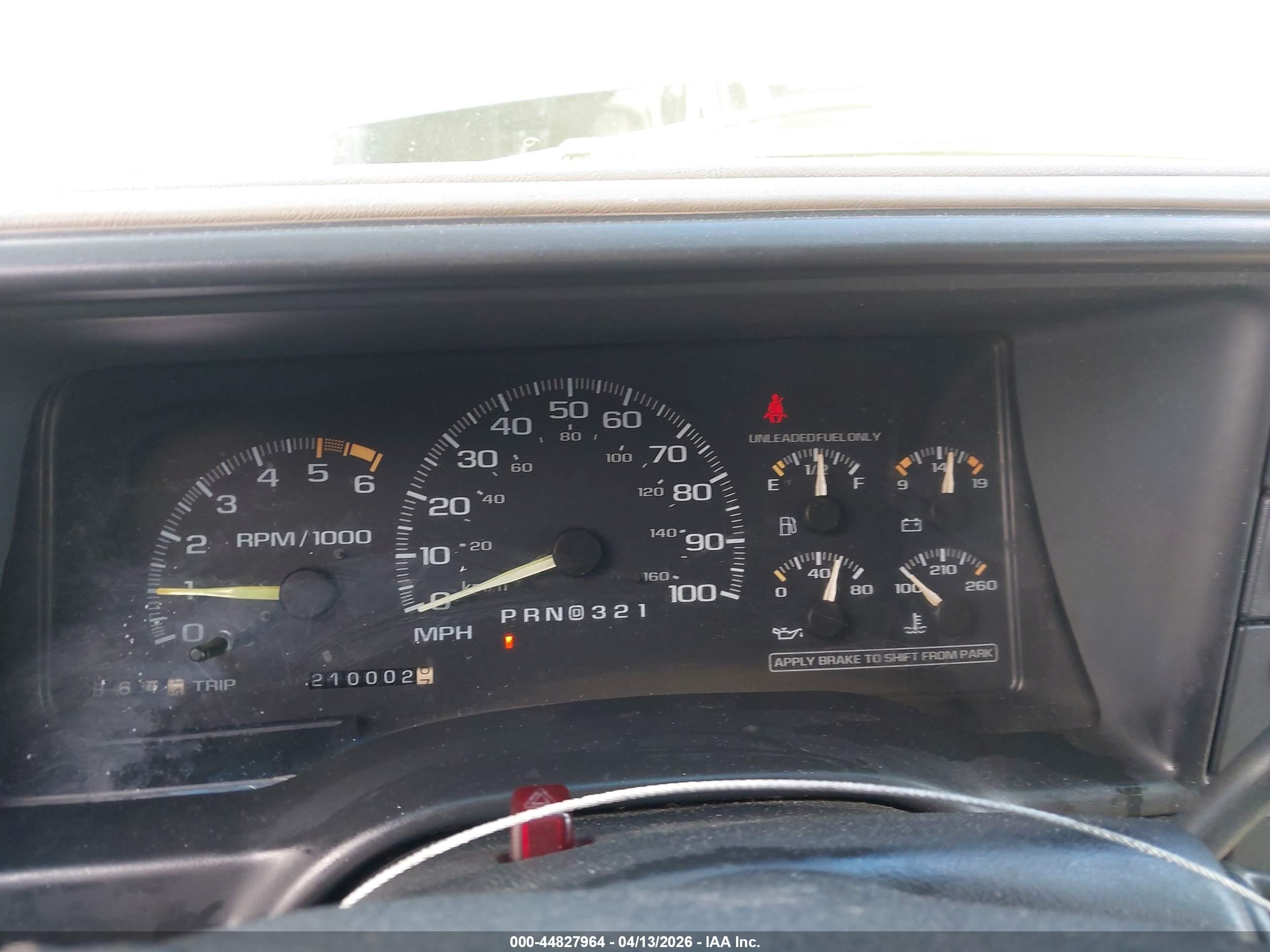 1996 Chevrolet Suburban C1500 Green vin: 3GNEC16R6TG169844