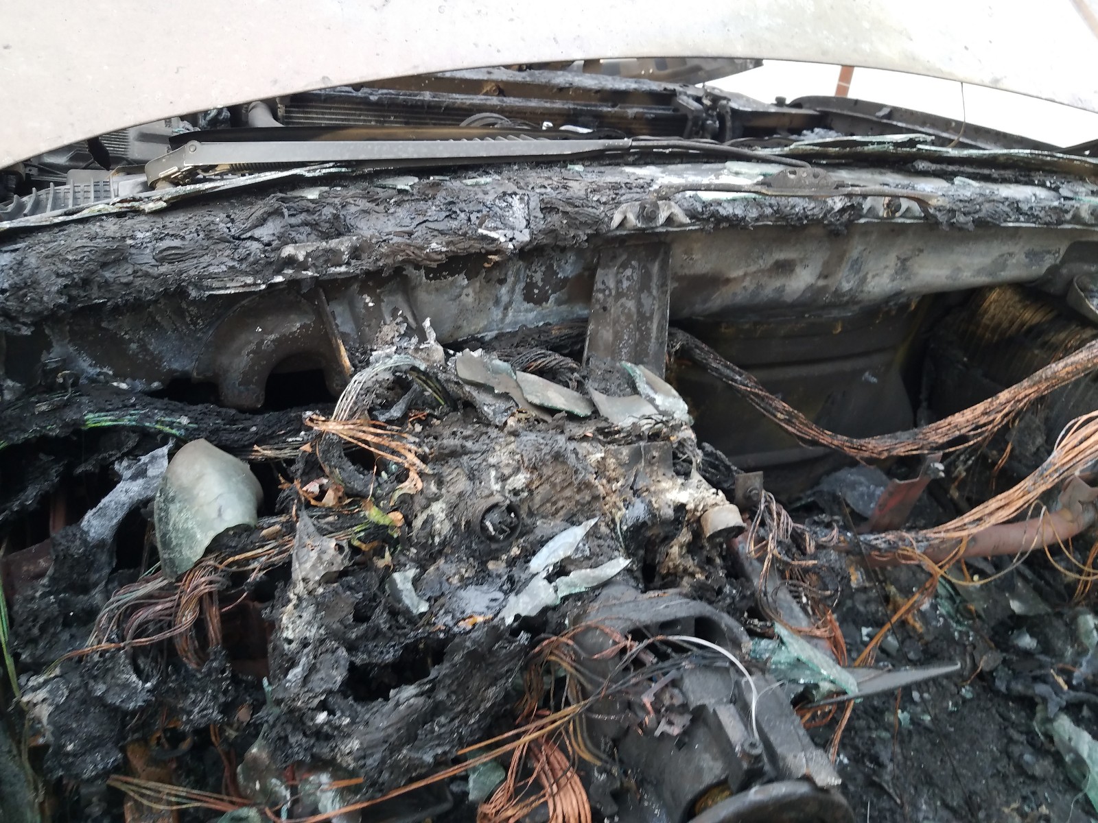 1997 Chevrolet Suburban C1500 Burn vin: 3GNEC16R6VG162525