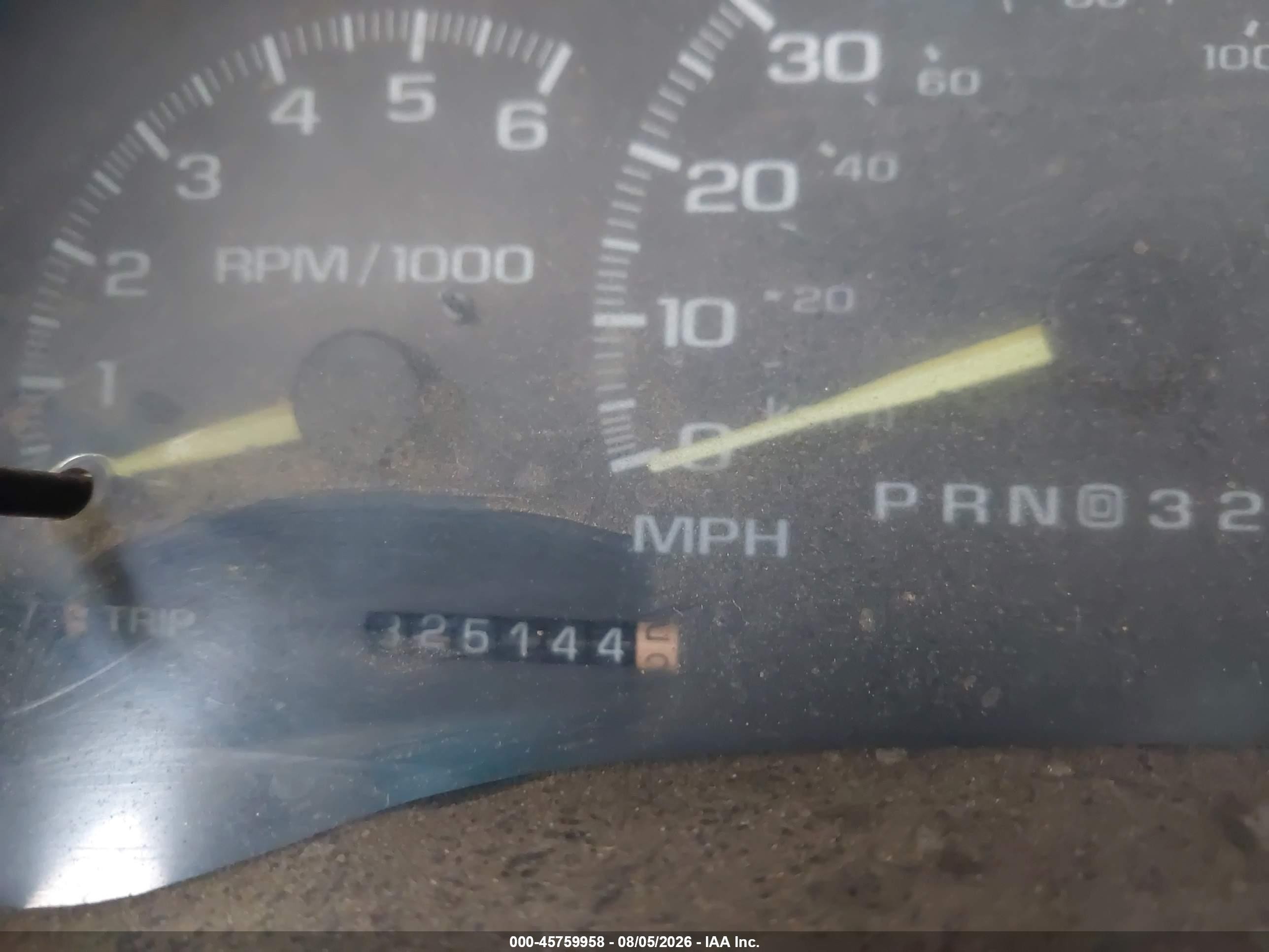 1997 Chevrolet Suburban 1500   Silver vin: 3GNEC16R6VG163934
