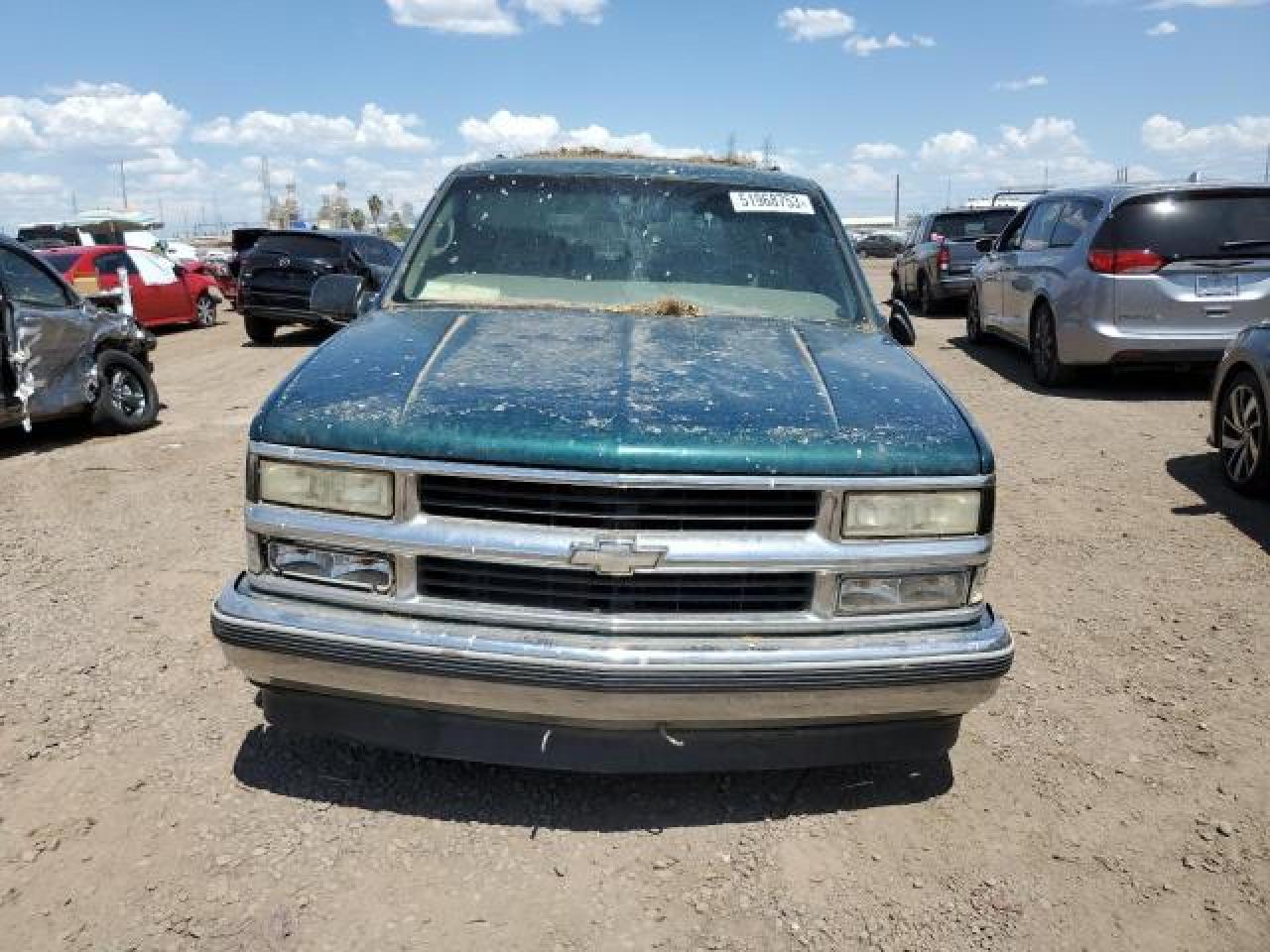 1997 Chevrolet Suburban C1500 Green vin: 3GNEC16R6VG173251