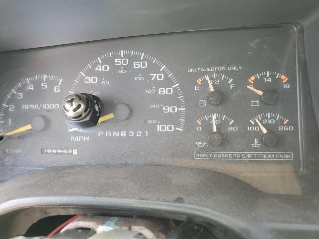 1997 Chevrolet Suburban C1500 Green vin: 3GNEC16R6VG173251