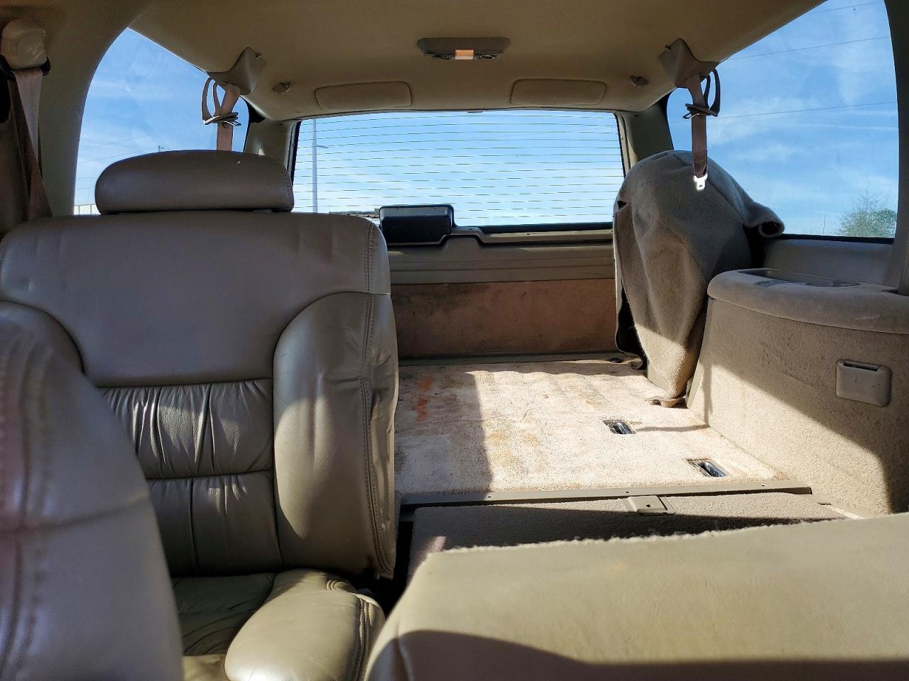 1999 Chevrolet Suburban C1500 Tan vin: 3GNEC16R6XG121136