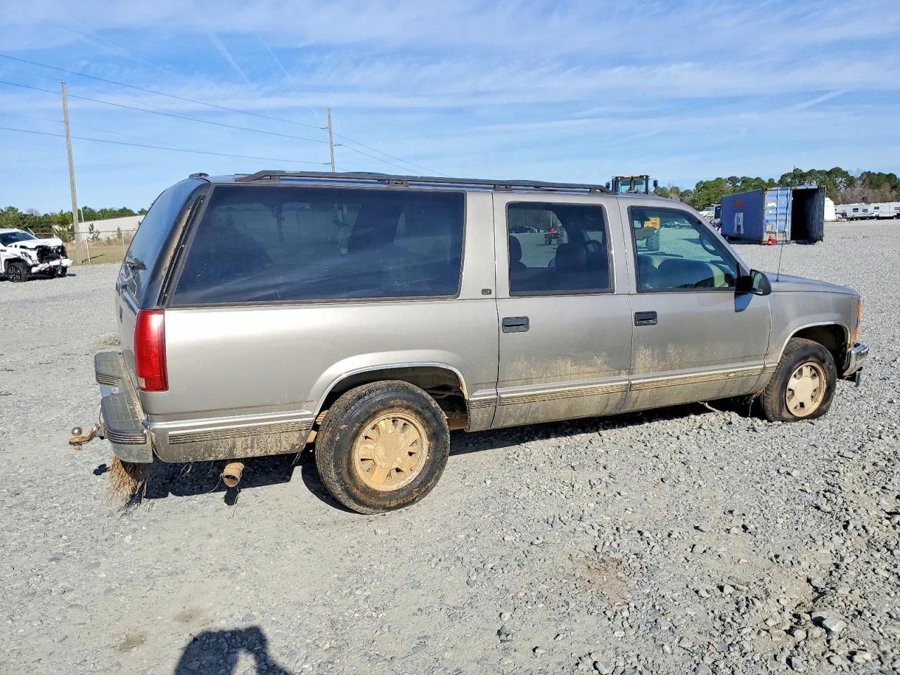 1999 Chevrolet Suburban C1500 Tan vin: 3GNEC16R6XG121136
