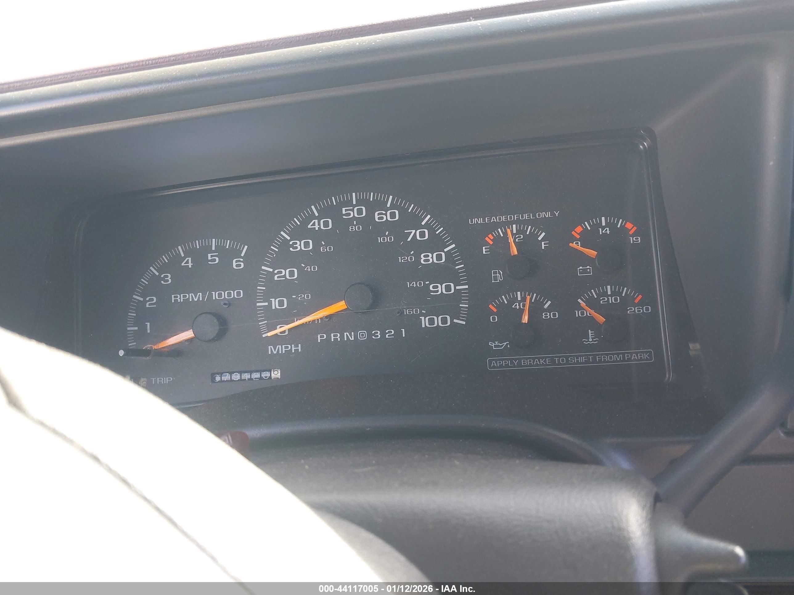 1997 Chevrolet Suburban 1500   White vin: 3GNEC16R7VG134376
