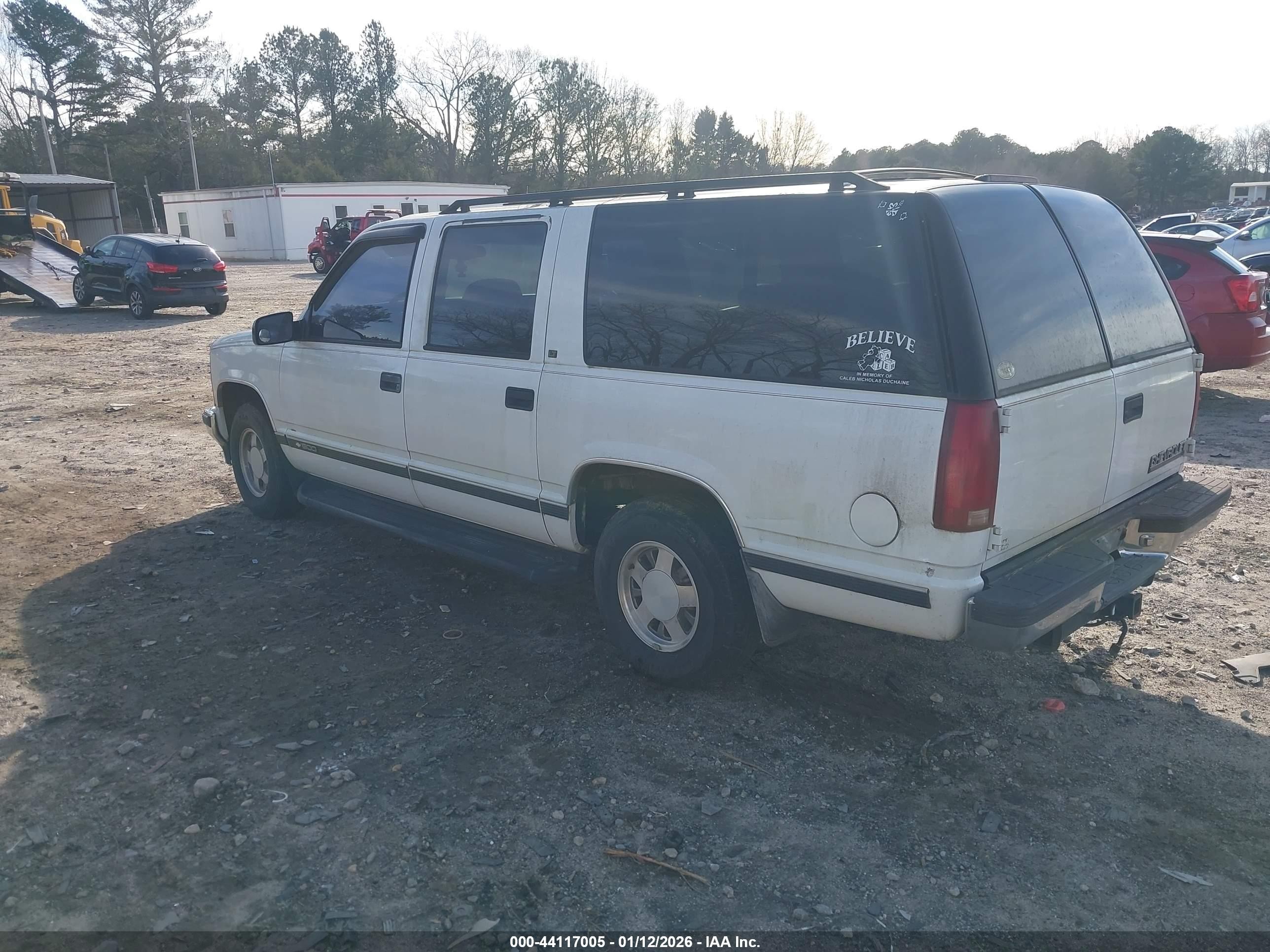 1997 Chevrolet Suburban 1500   White vin: 3GNEC16R7VG134376
