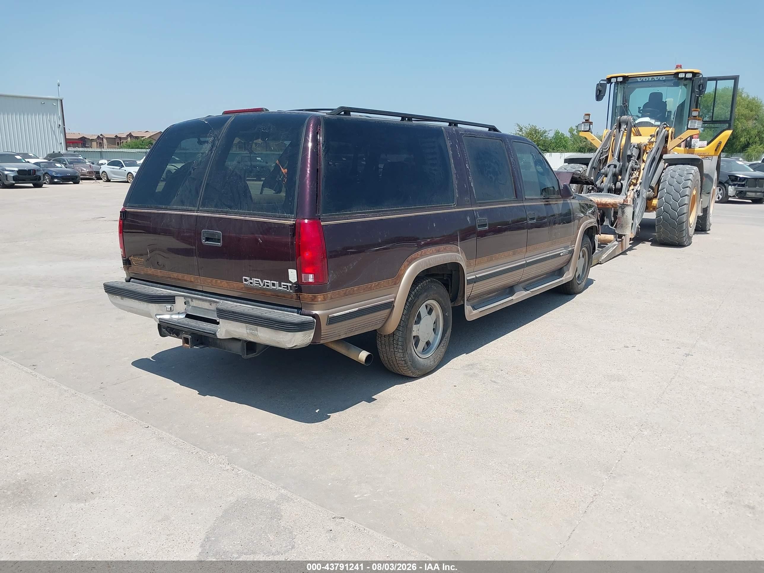1997 Chevrolet Suburban 1500   Burgundy vin: 3GNEC16R7VG149539