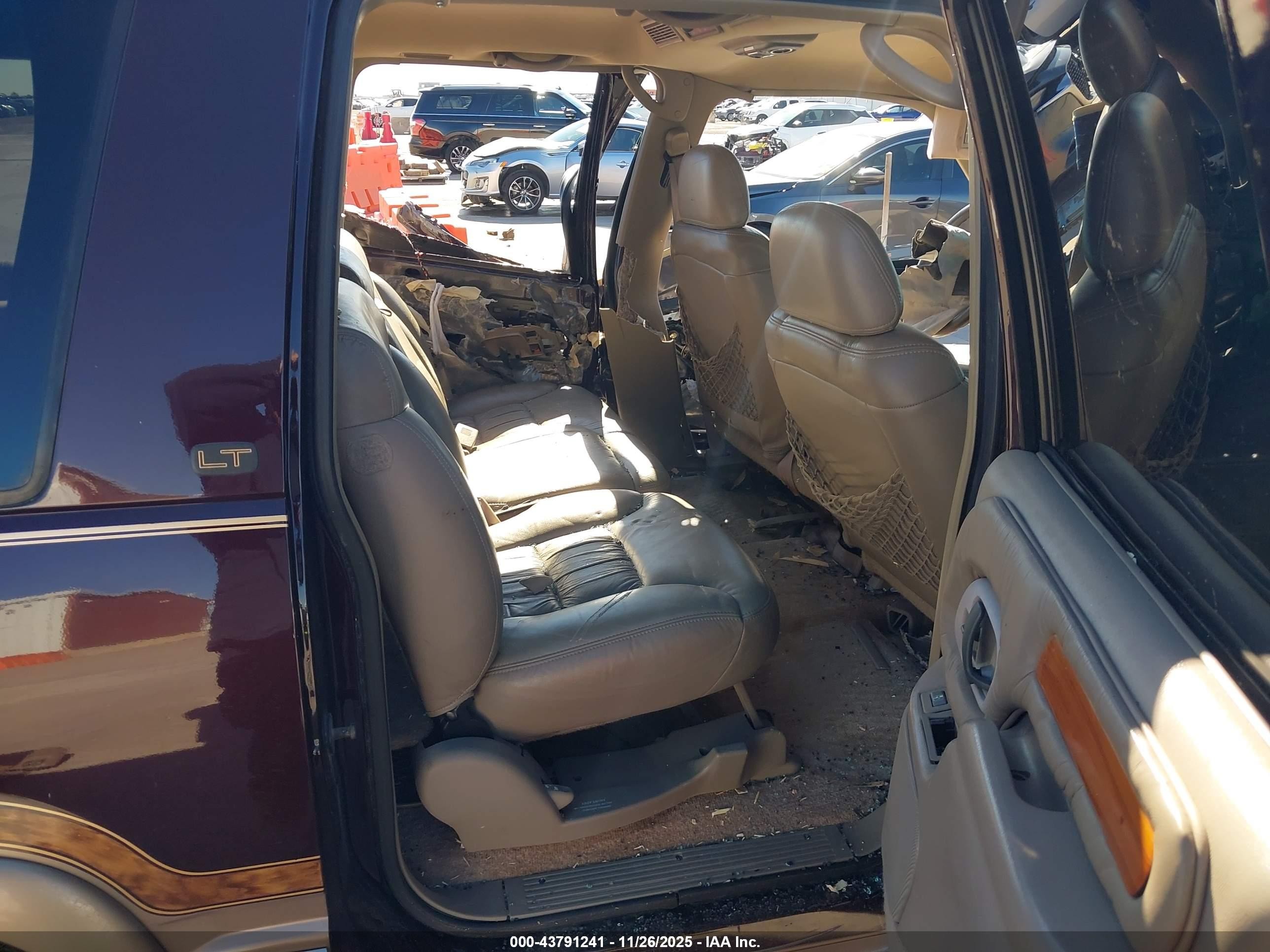 1997 Chevrolet Suburban 1500   Burgundy vin: 3GNEC16R7VG149539