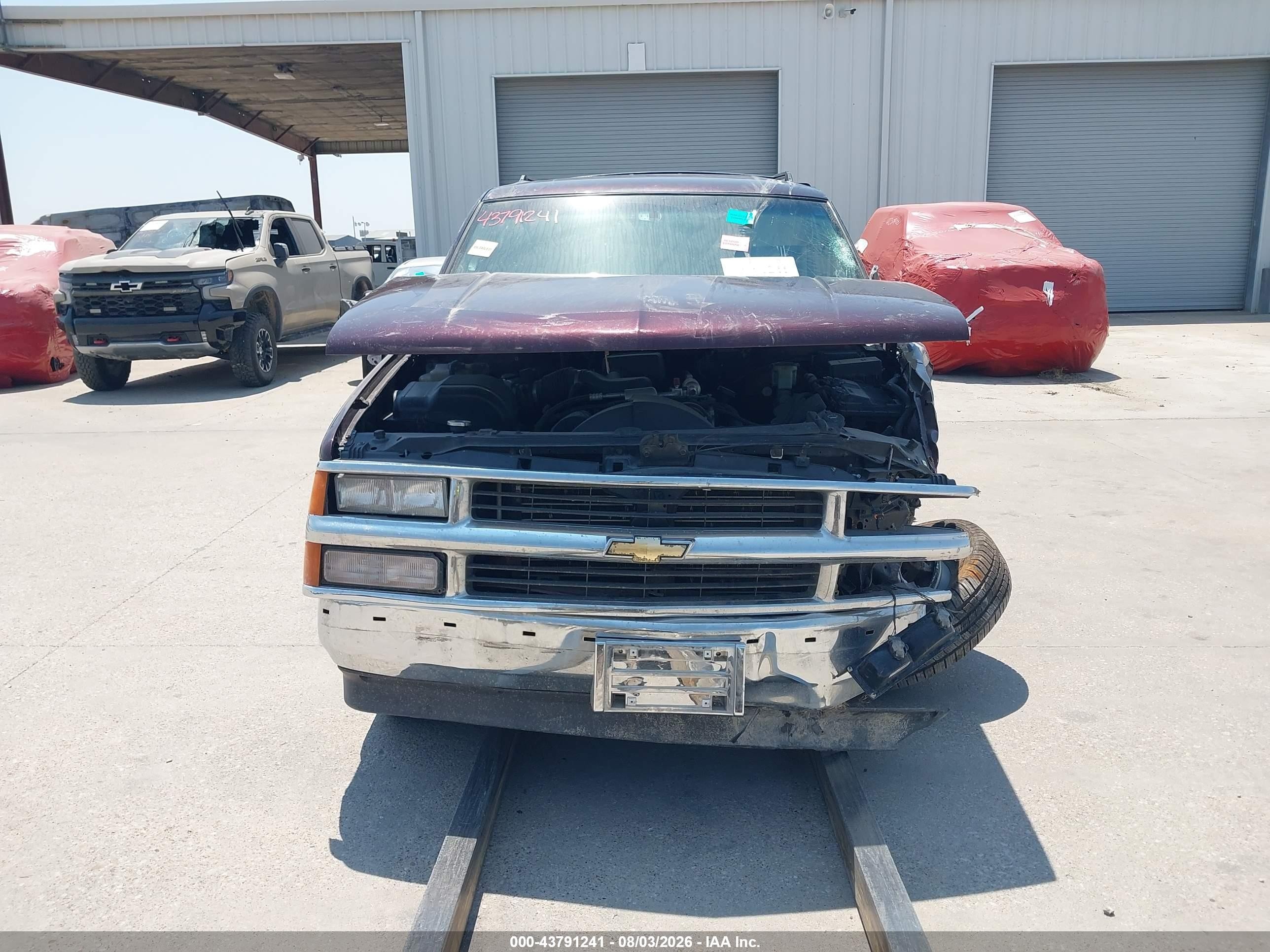1997 Chevrolet Suburban 1500   Burgundy vin: 3GNEC16R7VG149539