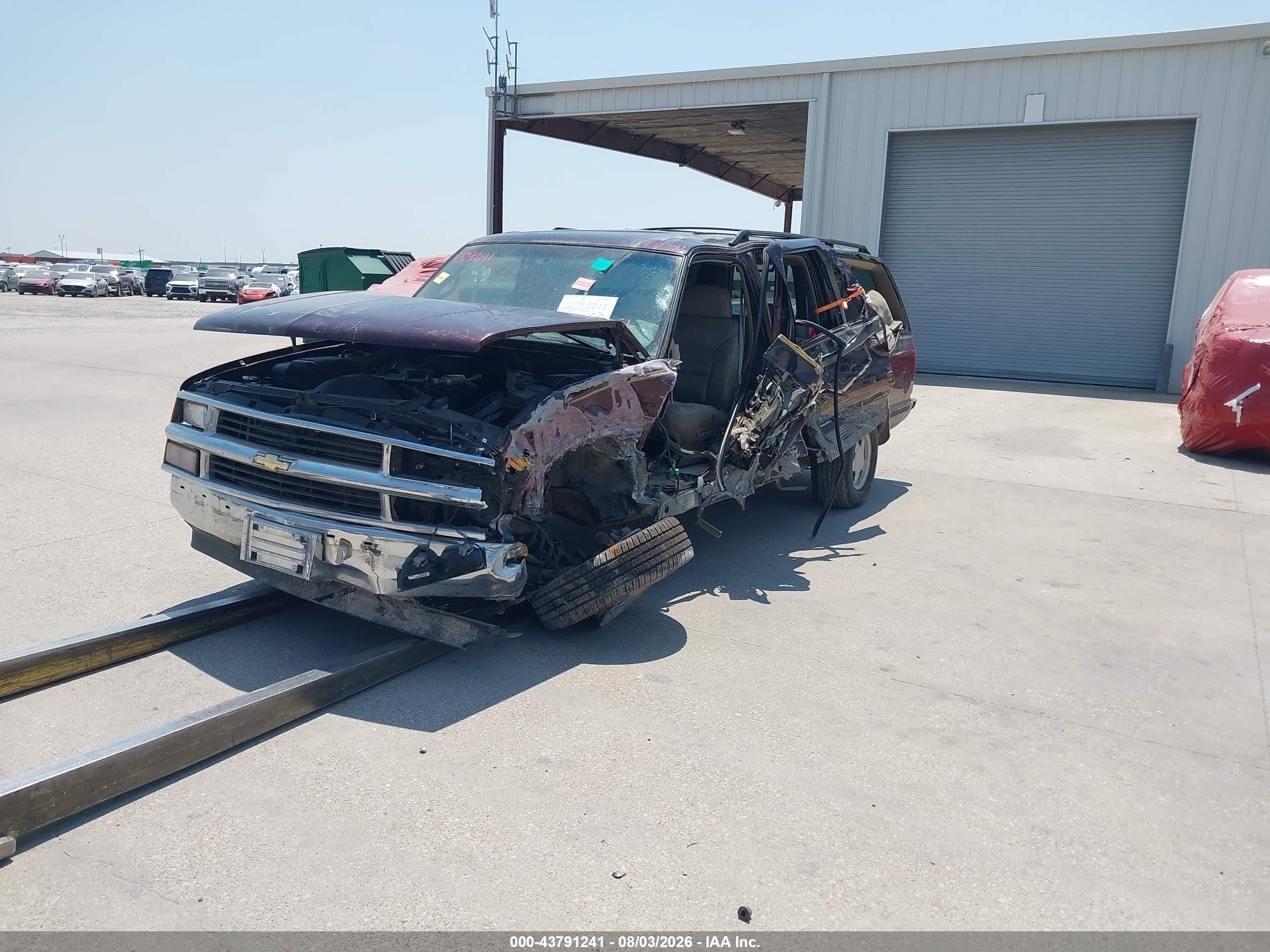 1997 Chevrolet Suburban 1500   Burgundy vin: 3GNEC16R7VG149539