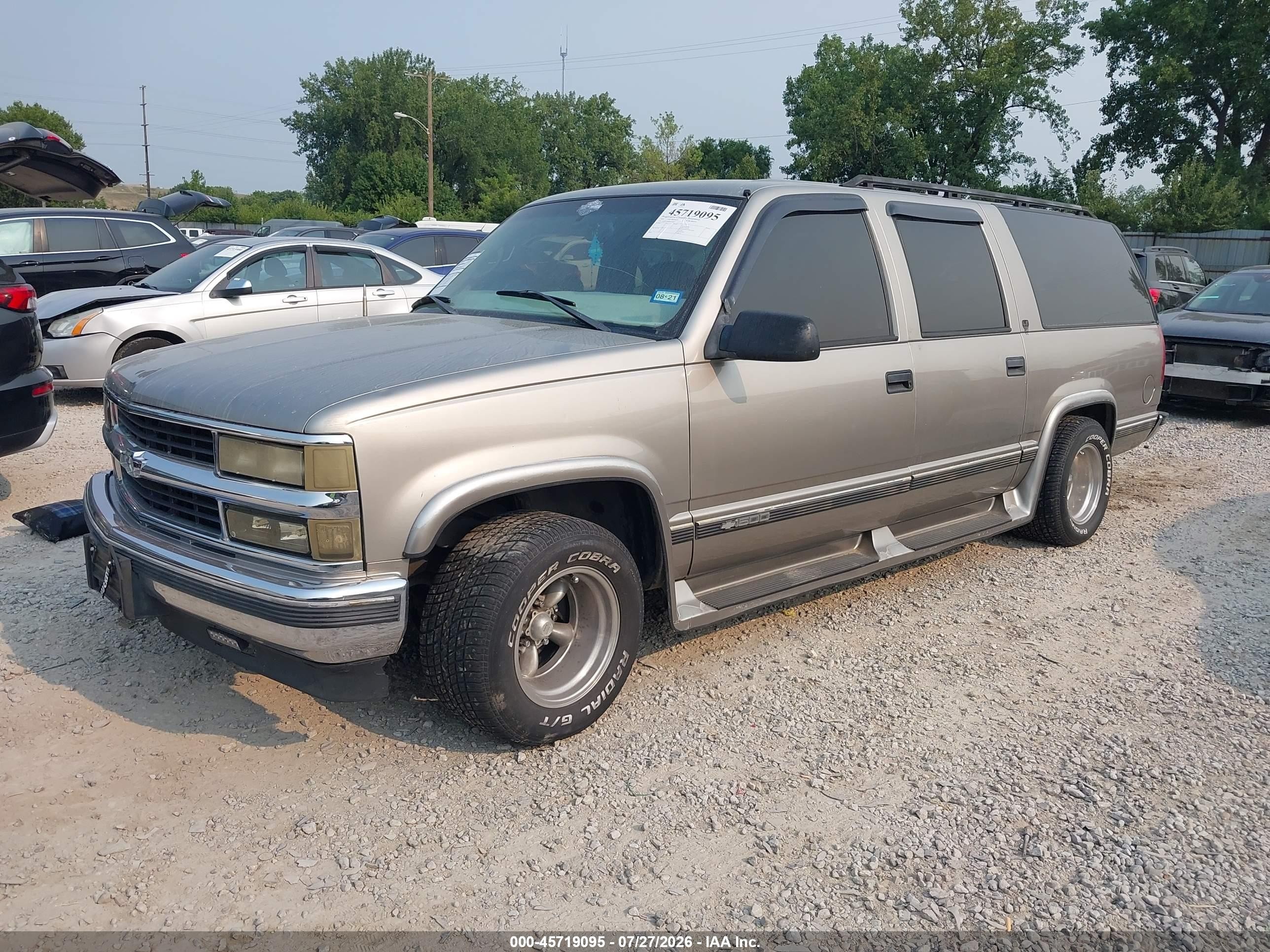 1999 Chevrolet Suburban Lt Tan vin: 3GNEC16R8XG162920