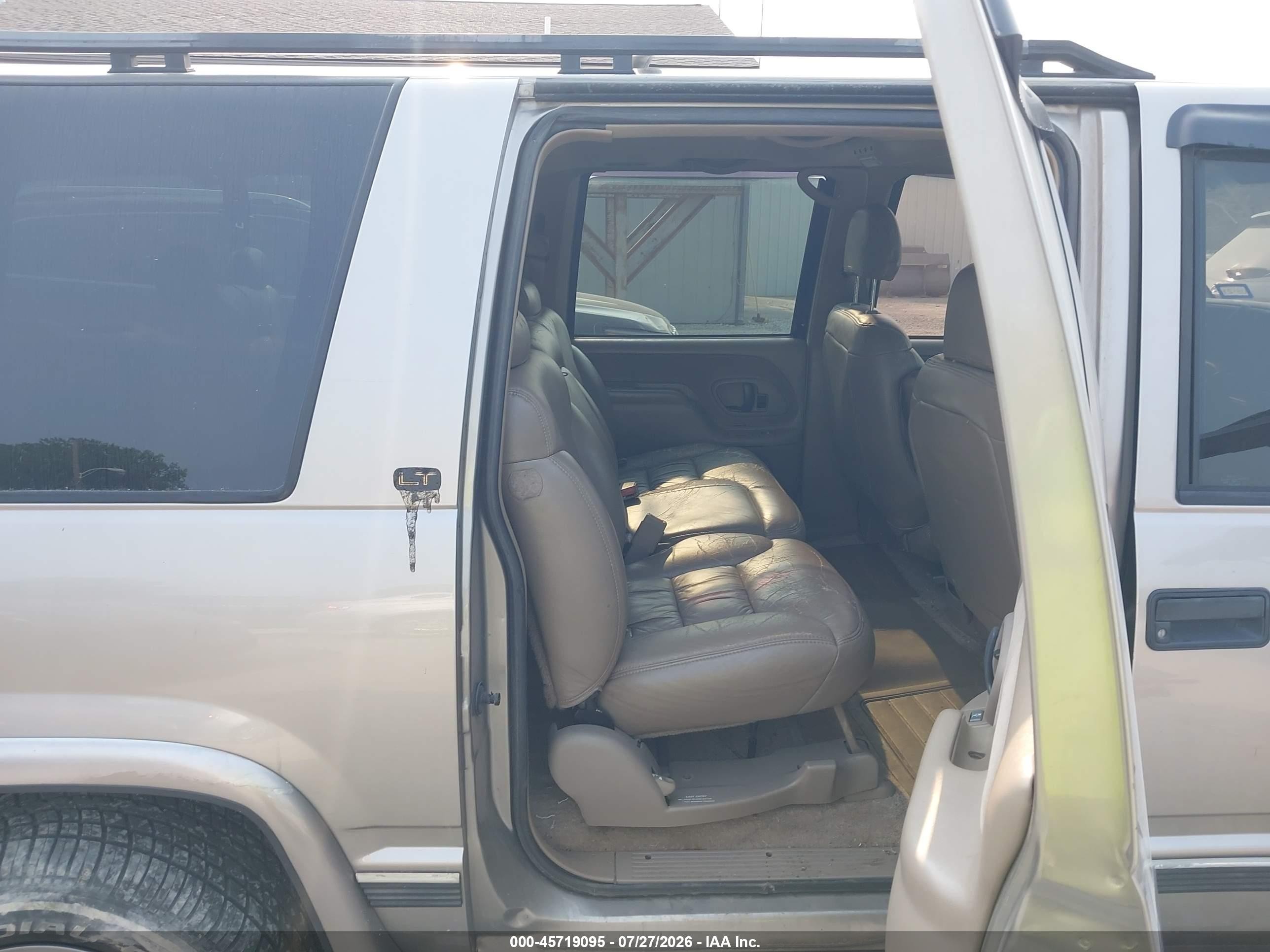 1999 Chevrolet Suburban Lt Tan vin: 3GNEC16R8XG162920