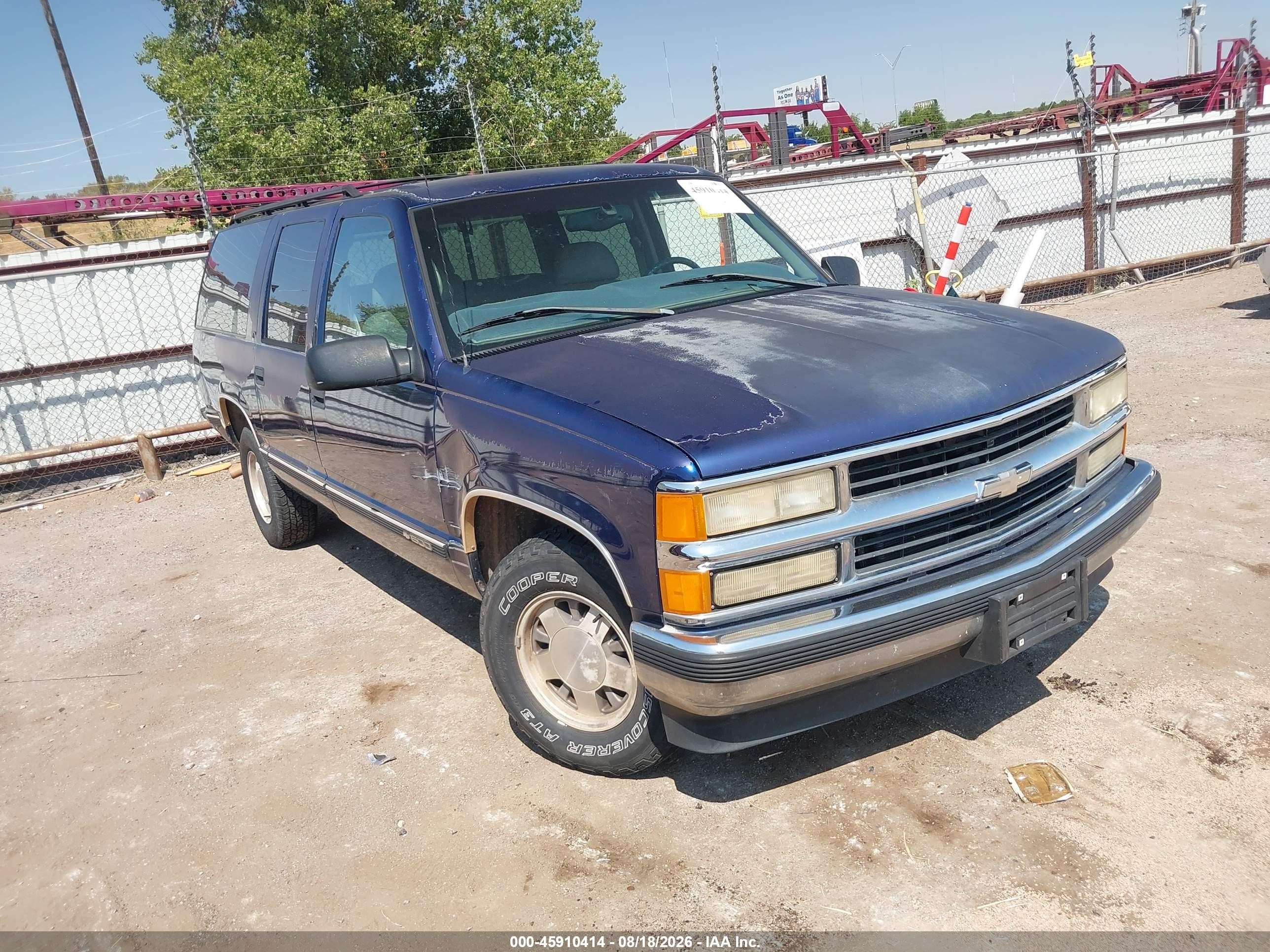 1999 Chevrolet Suburban Lt Синий vin: 3GNEC16R8XG266503