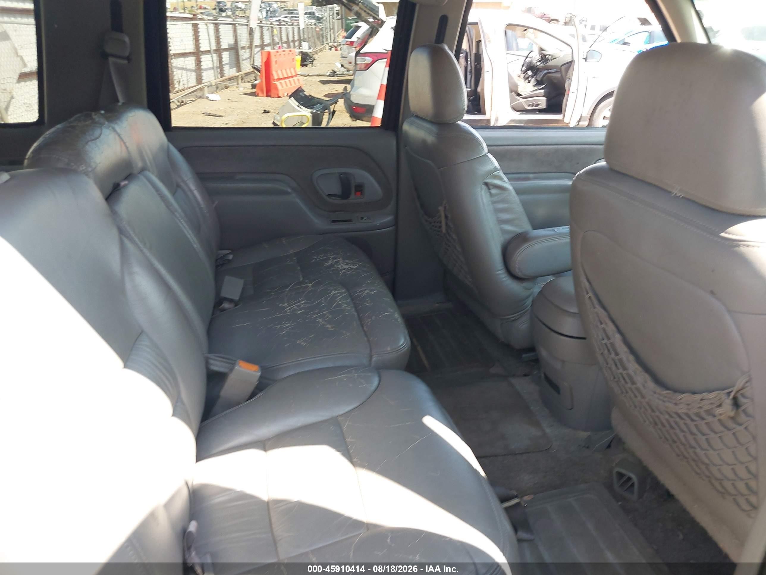 1999 Chevrolet Suburban Lt Синий vin: 3GNEC16R8XG266503