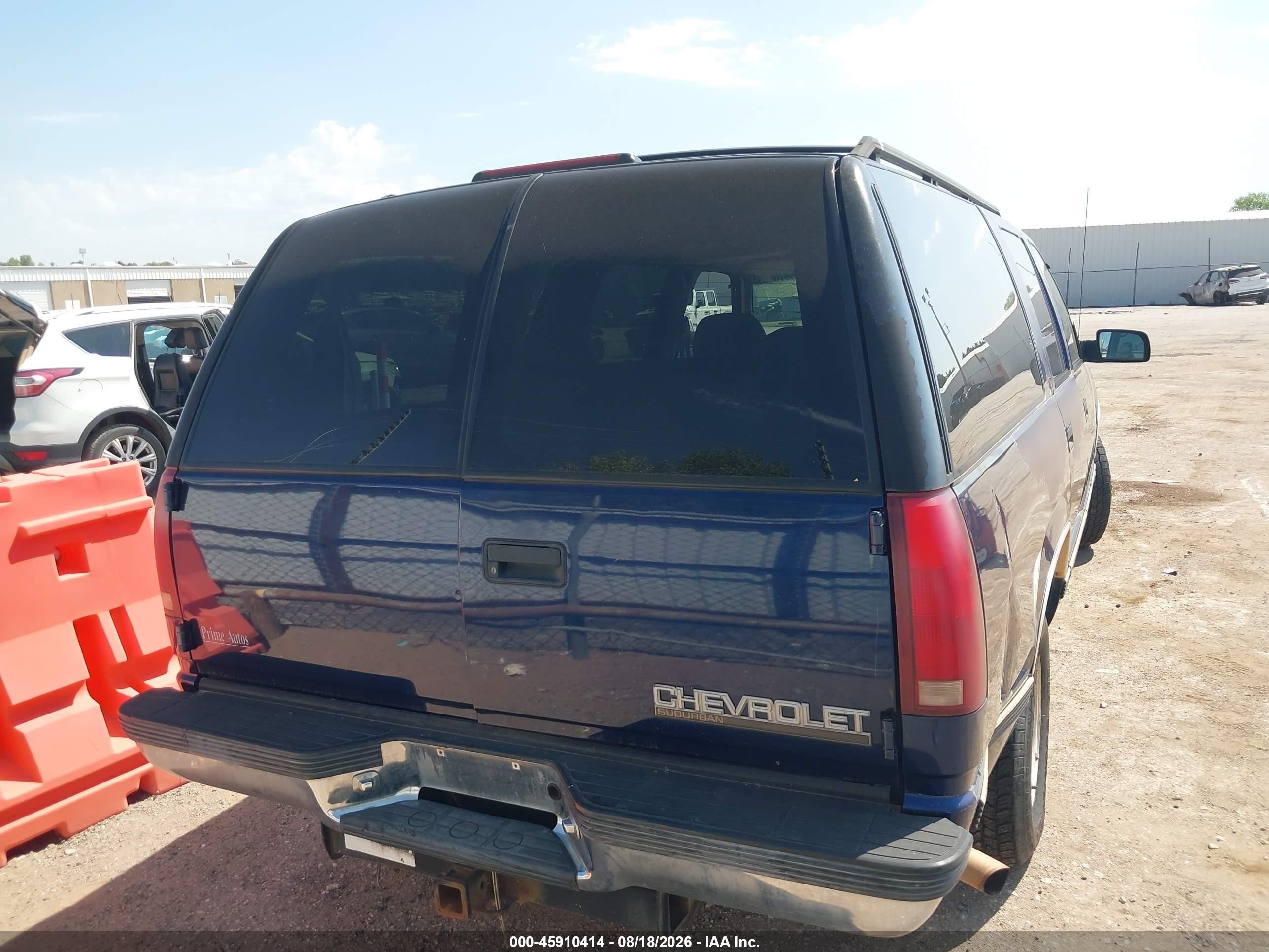 1999 Chevrolet Suburban Lt Синий vin: 3GNEC16R8XG266503