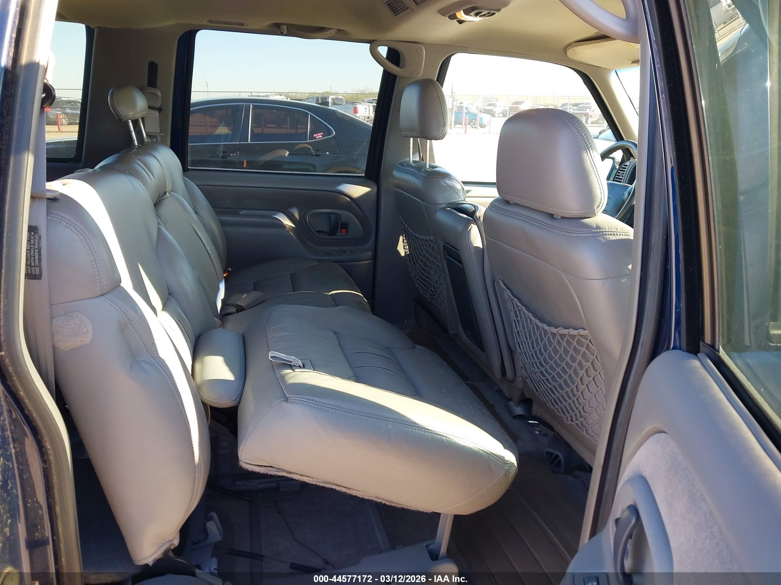 1997 Chevrolet Suburban 1500   Blue vin: 3GNEC16R9VG148439