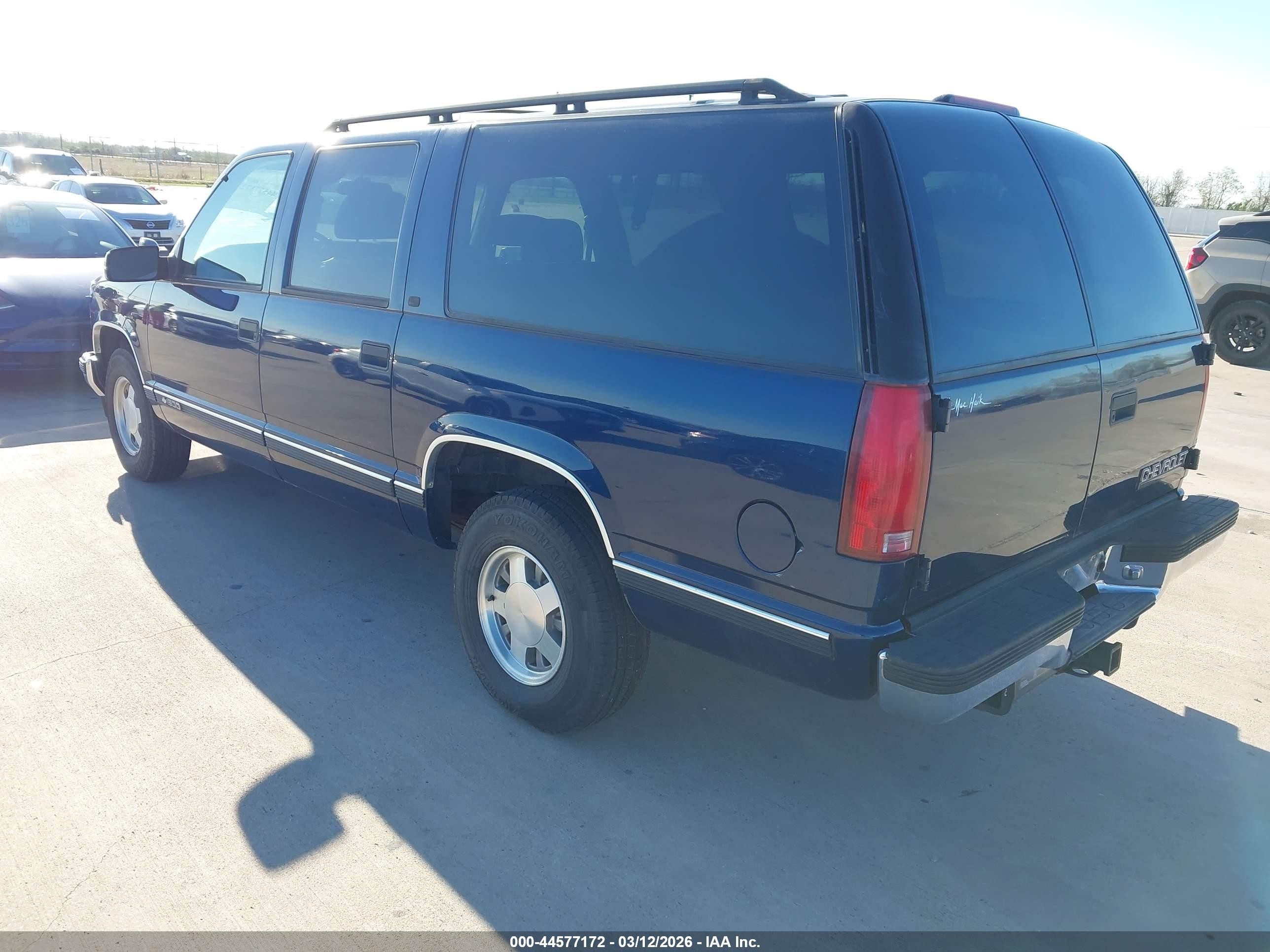 1997 Chevrolet Suburban 1500   Blue vin: 3GNEC16R9VG148439