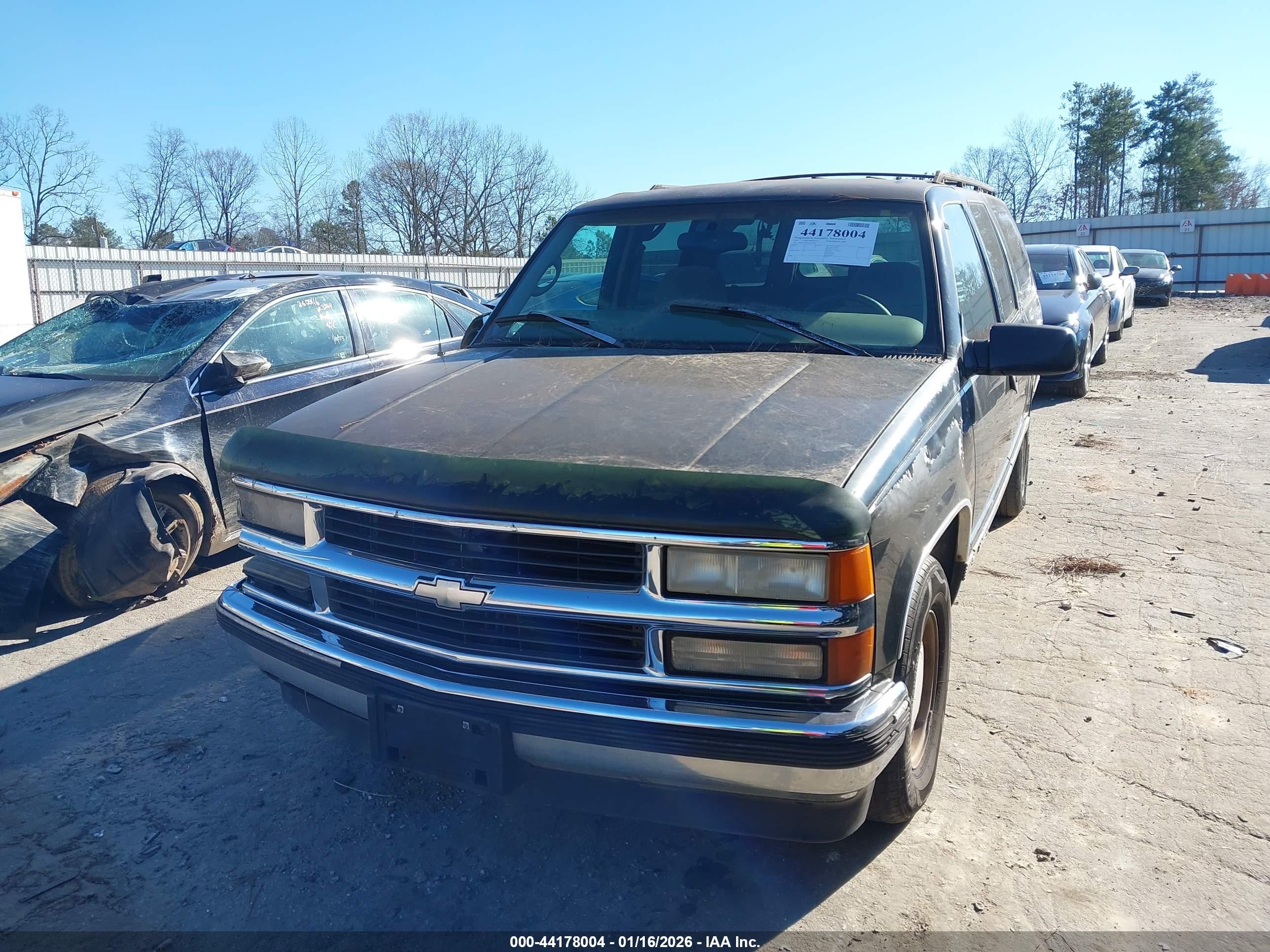 1997 Chevrolet Suburban 1500   Черный vin: 3GNEC16R9VG156508