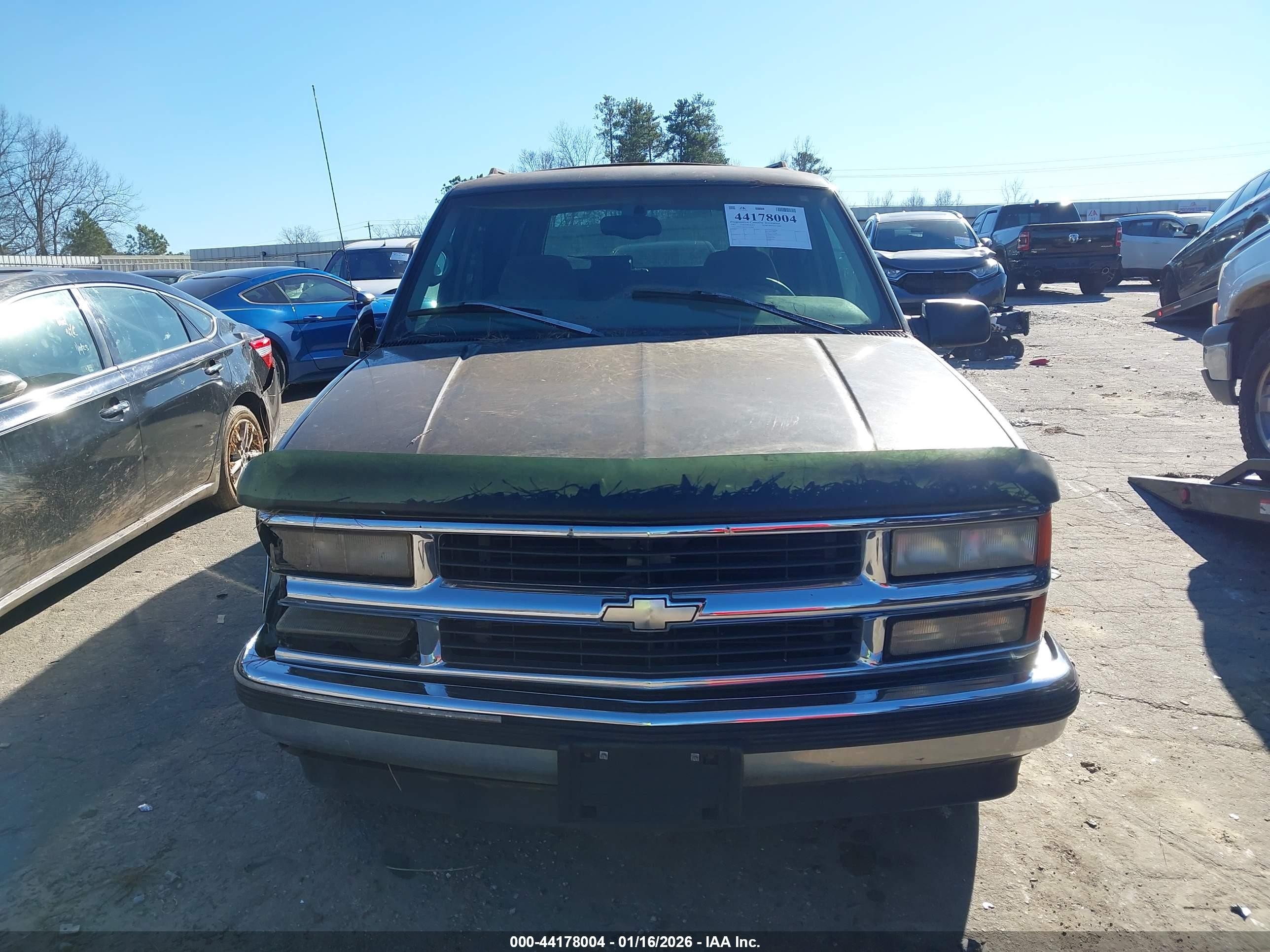 1997 Chevrolet Suburban 1500   Черный vin: 3GNEC16R9VG156508