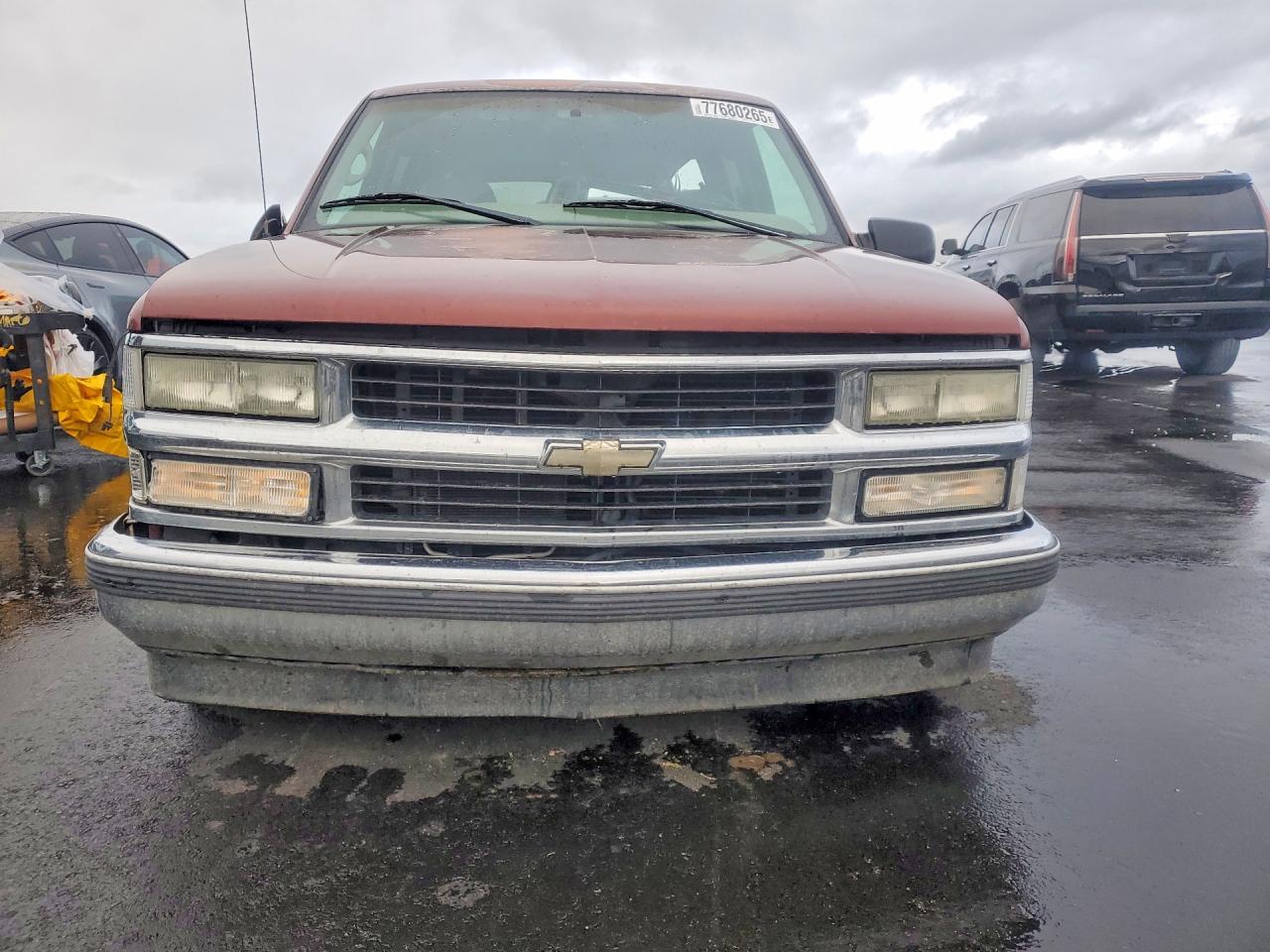 1998 Chevrolet Suburban C1500 Burgundy vin: 3GNEC16R9WG108914