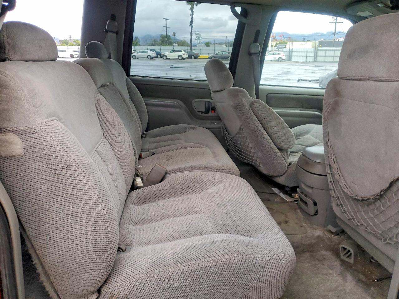 1998 Chevrolet Suburban C1500 Burgundy vin: 3GNEC16R9WG108914