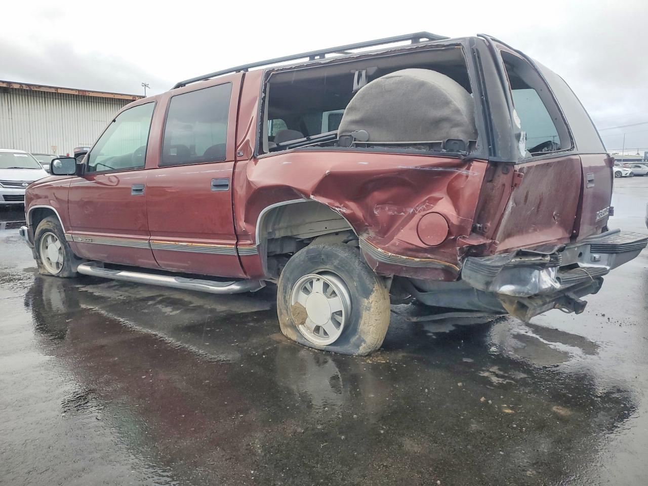 1998 Chevrolet Suburban C1500 Burgundy vin: 3GNEC16R9WG108914
