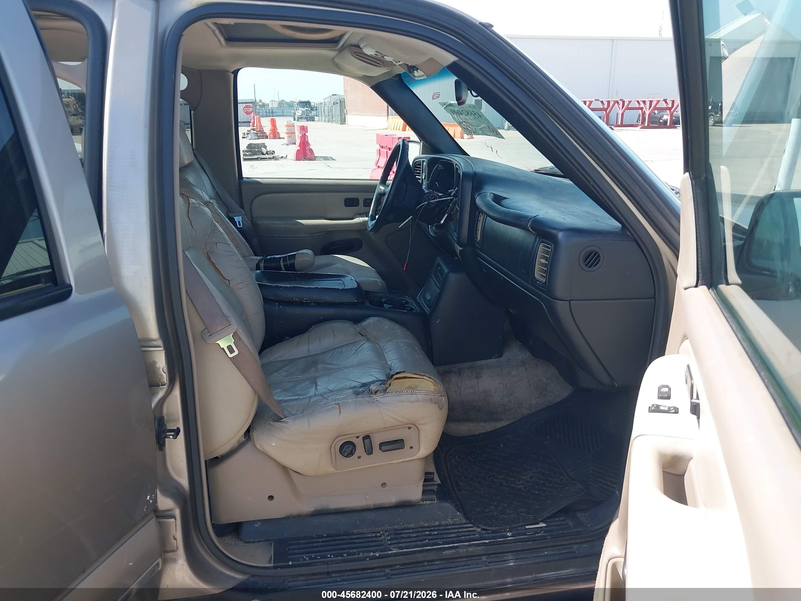 2001 Chevrolet Suburban 1500 Lt Золотой vin: 3GNEC16T01G103198