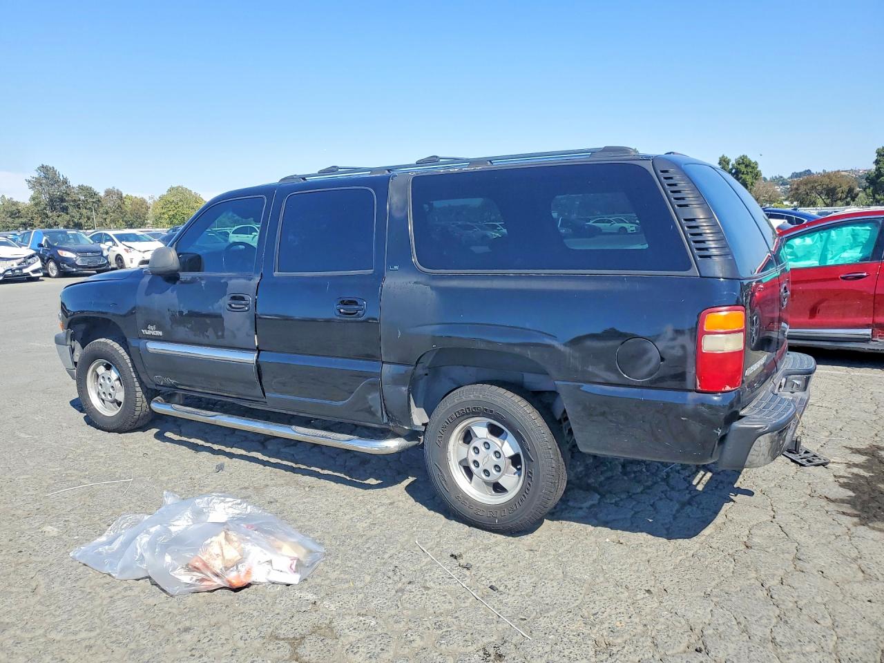 2001 Chevrolet Suburban C1500 Black vin: 3GNEC16T01G168732