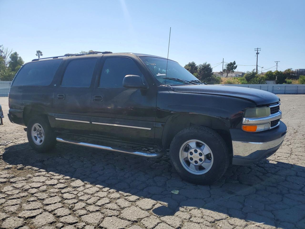 2001 Chevrolet Suburban C1500 Black vin: 3GNEC16T01G168732