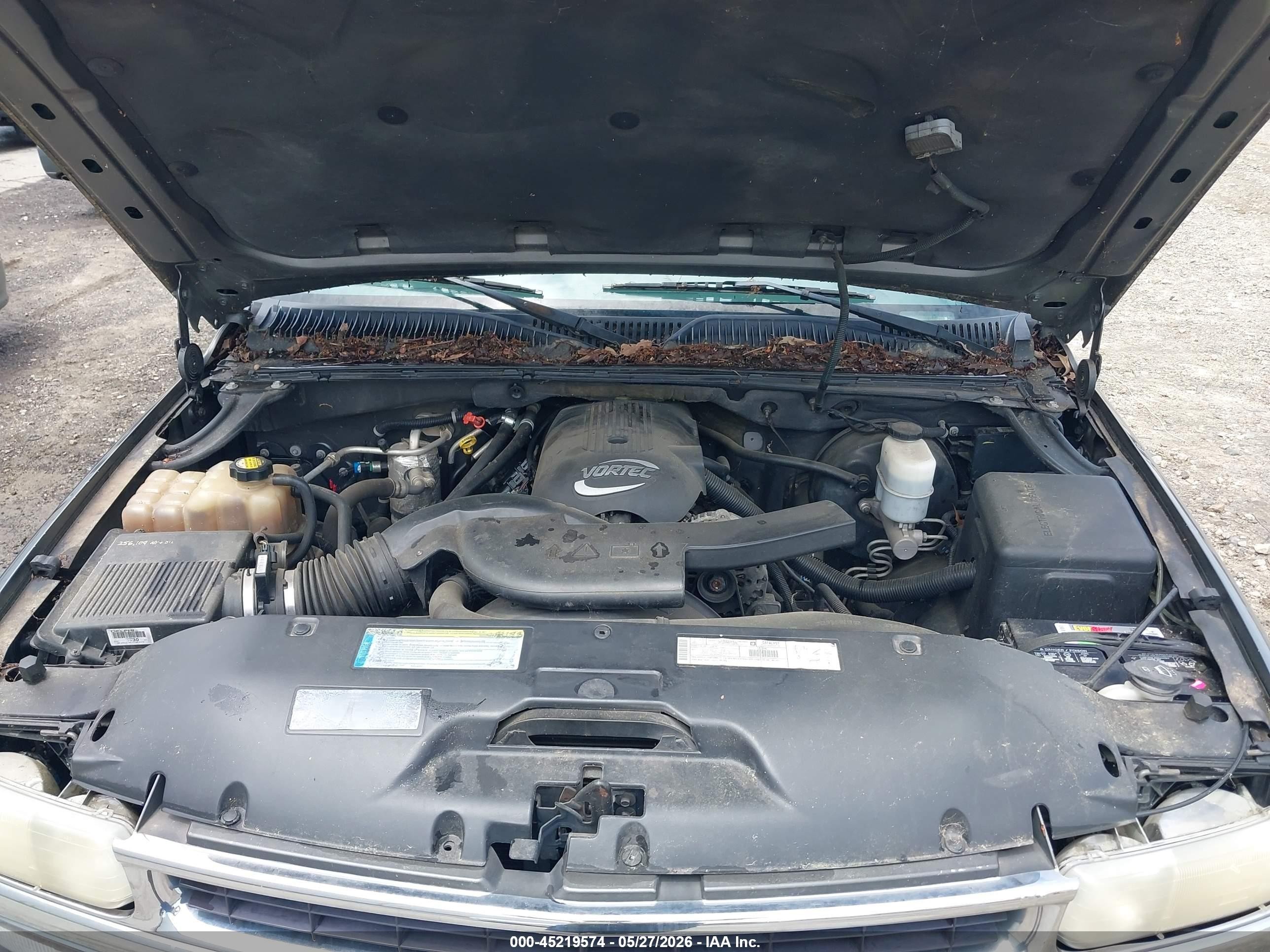 2001 Chevrolet Suburban 1500 Lt Серый vin: 3GNEC16T01G275781