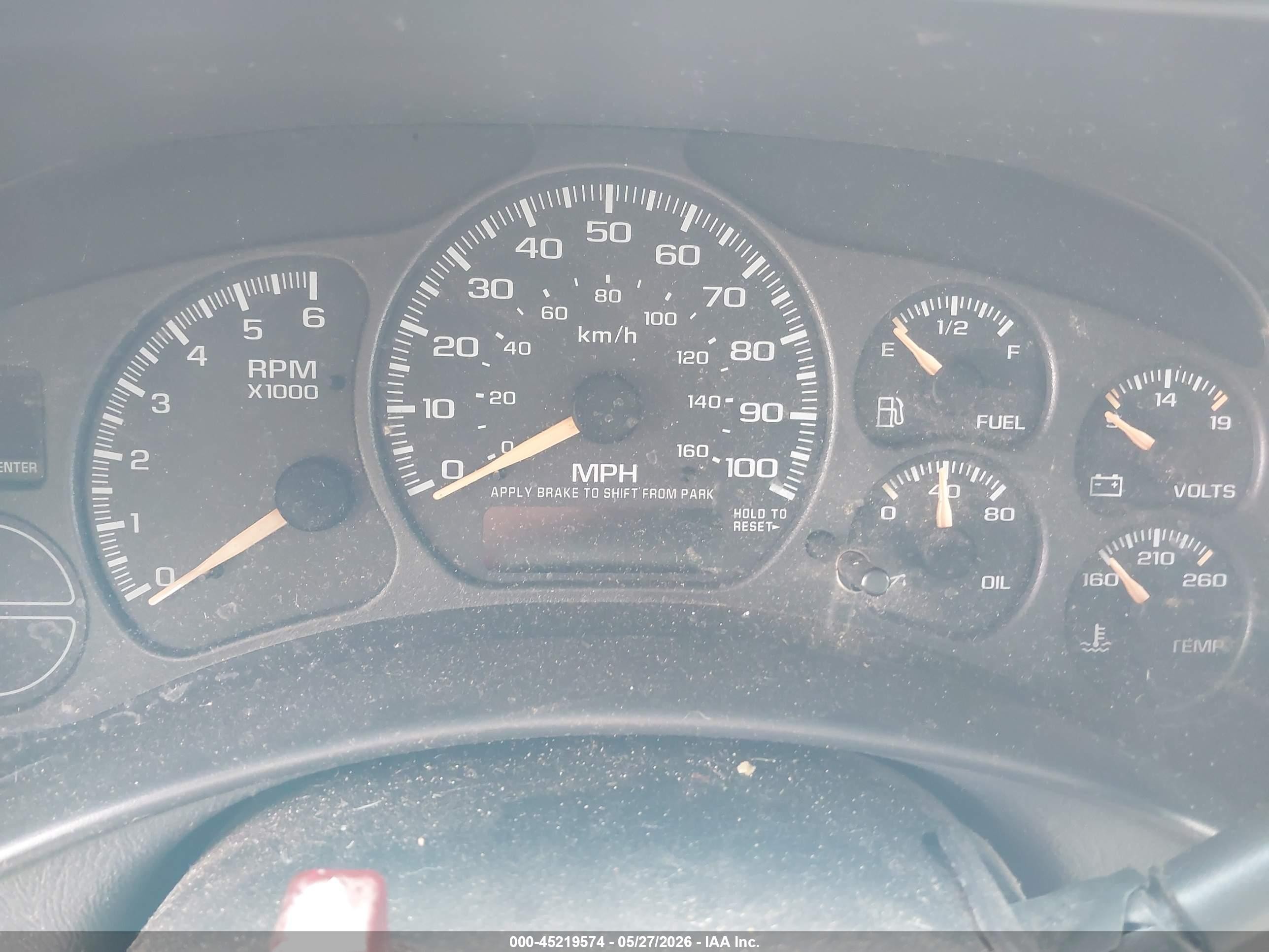 2001 Chevrolet Suburban 1500 Lt Серый vin: 3GNEC16T01G275781