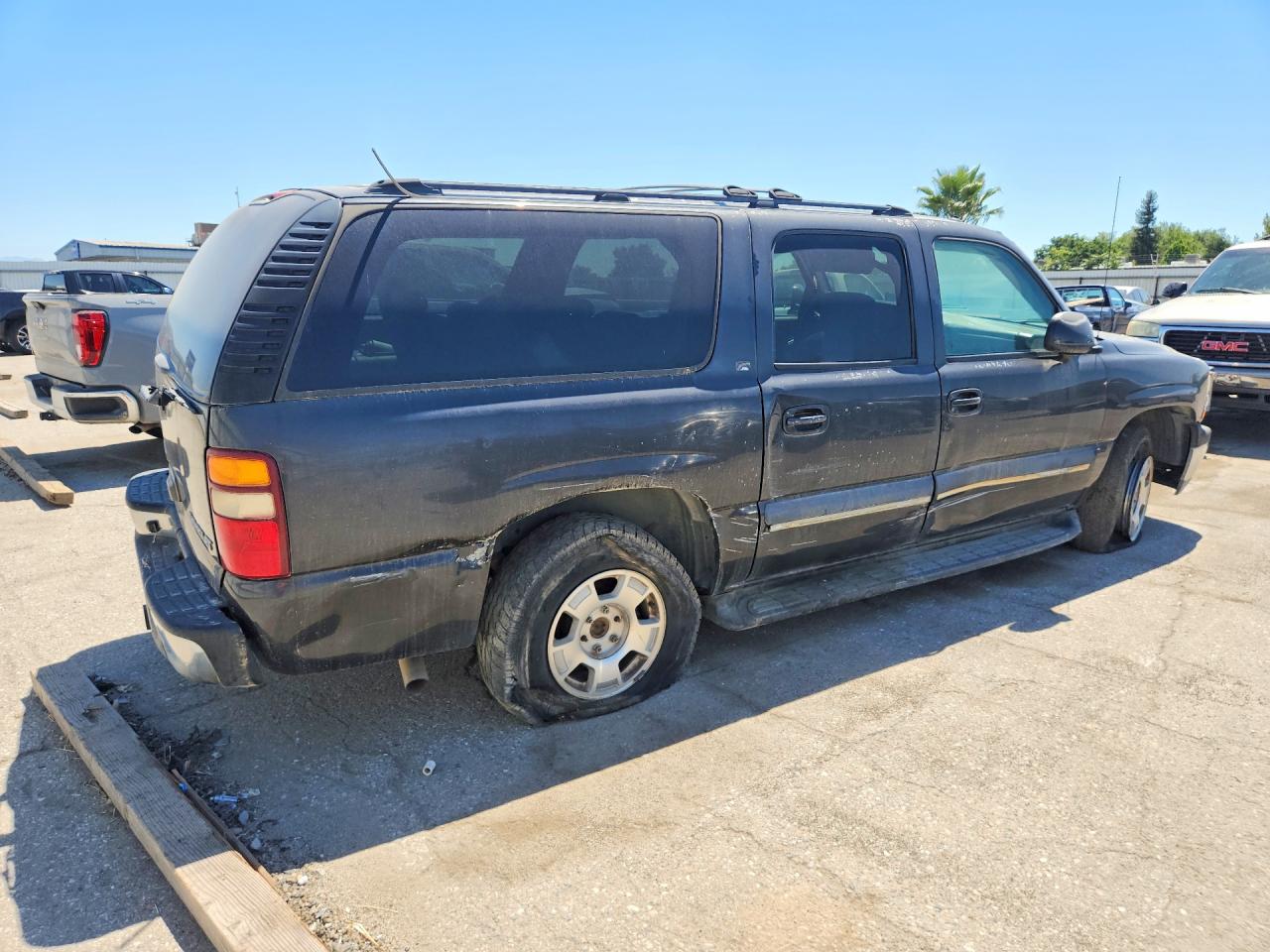 2003 Chevrolet Suburban C1500 Black vin: 3GNEC16T03G298917