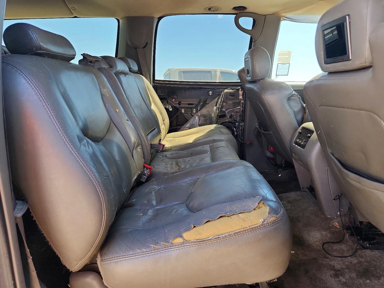 2003 Chevrolet Suburban C1500 Black vin: 3GNEC16T03G298917