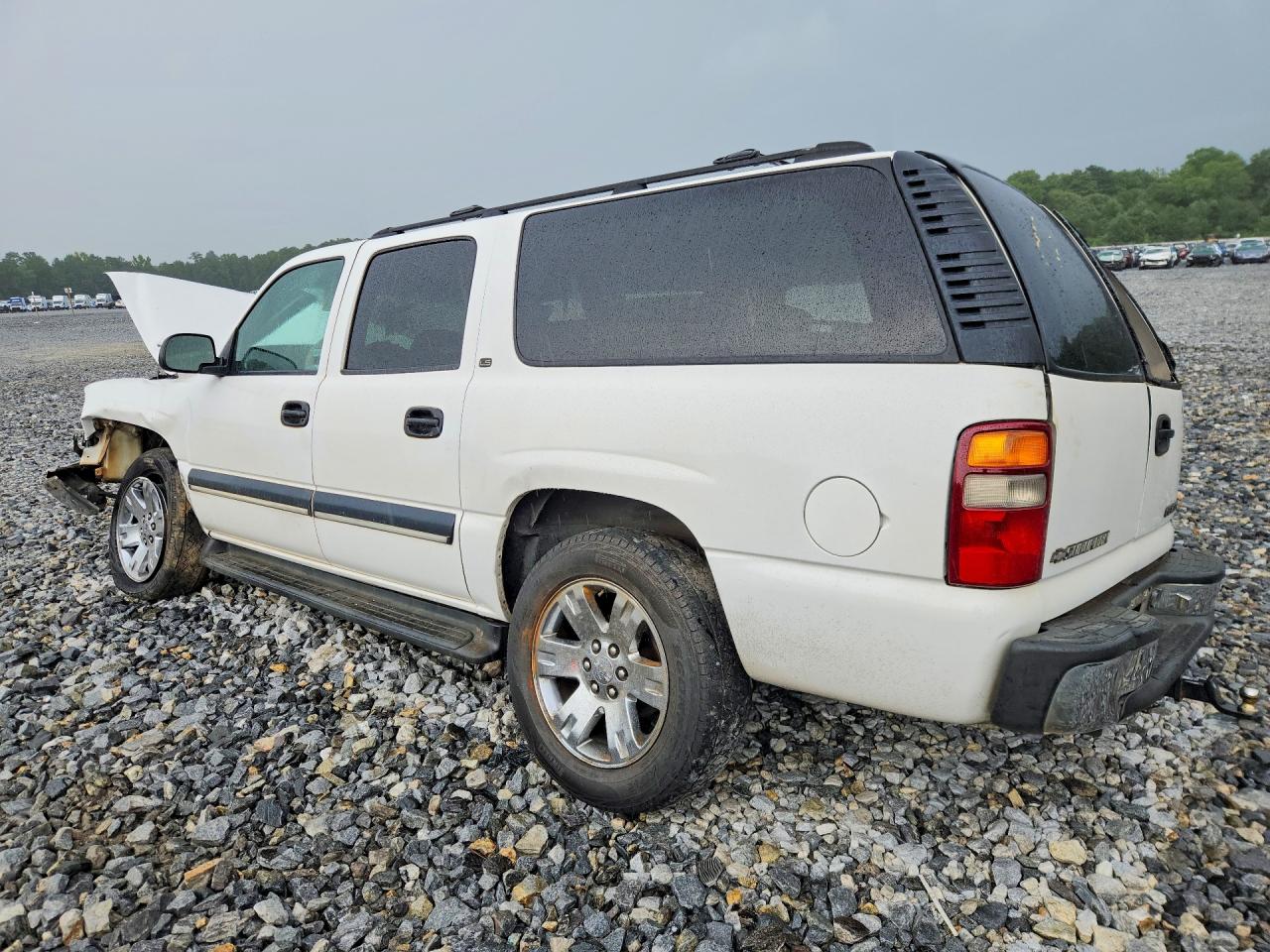 2001 Chevrolet Suburban C1500 White vin: 3GNEC16T11G134072