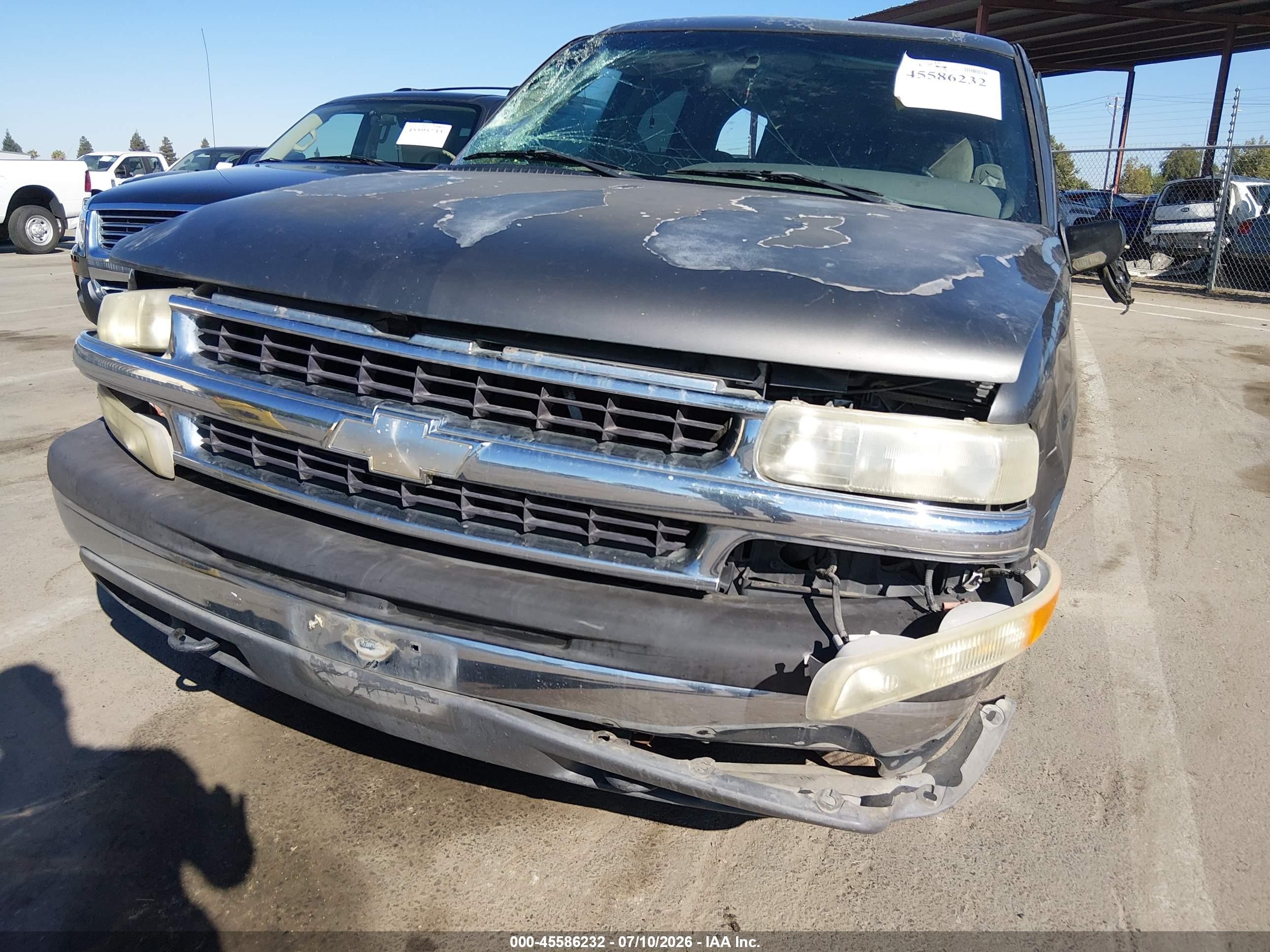 2001 Chevrolet Suburban 1500 Ls Gray vin: 3GNEC16T11G137604