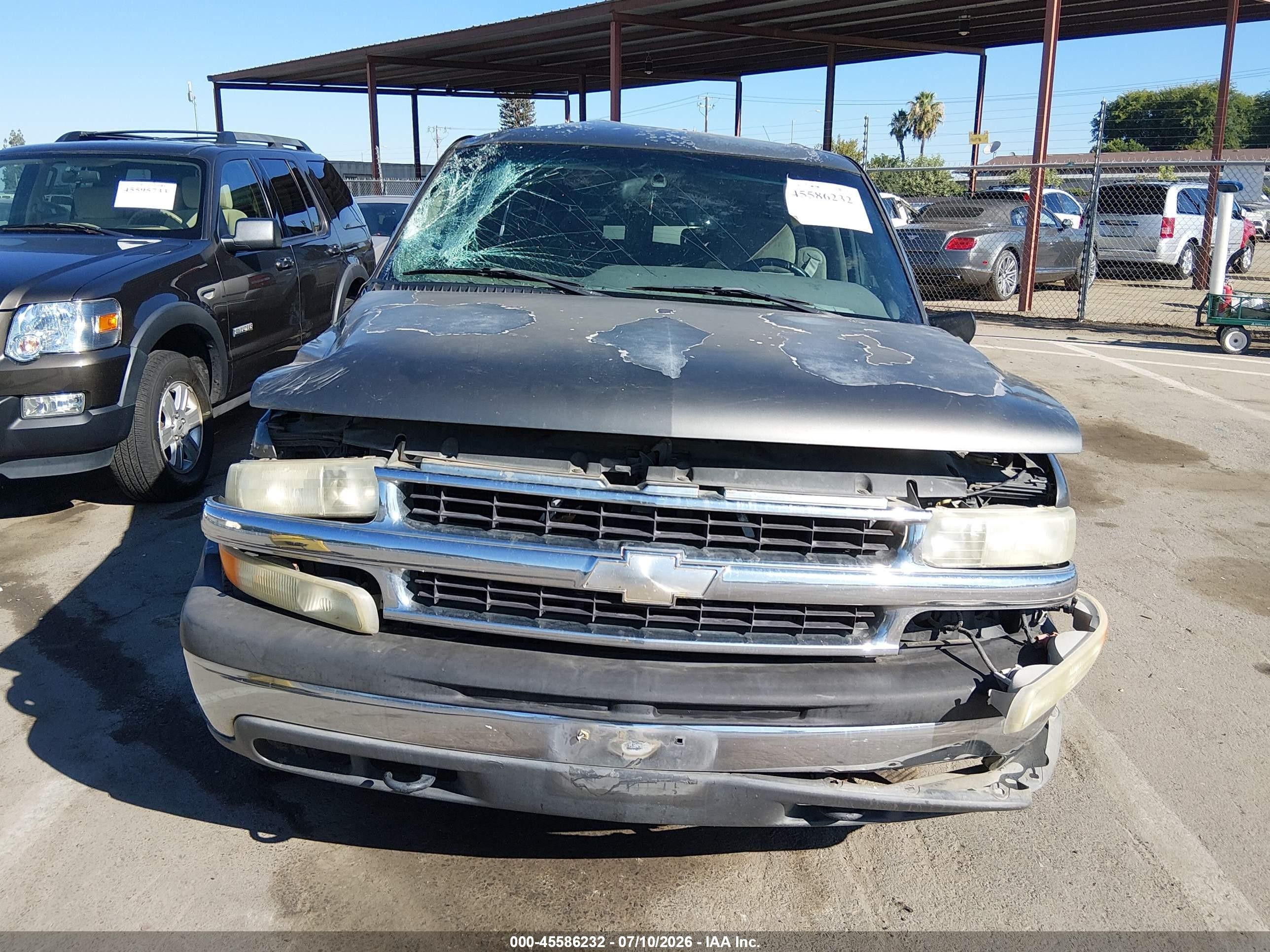 2001 Chevrolet Suburban 1500 Ls Gray vin: 3GNEC16T11G137604