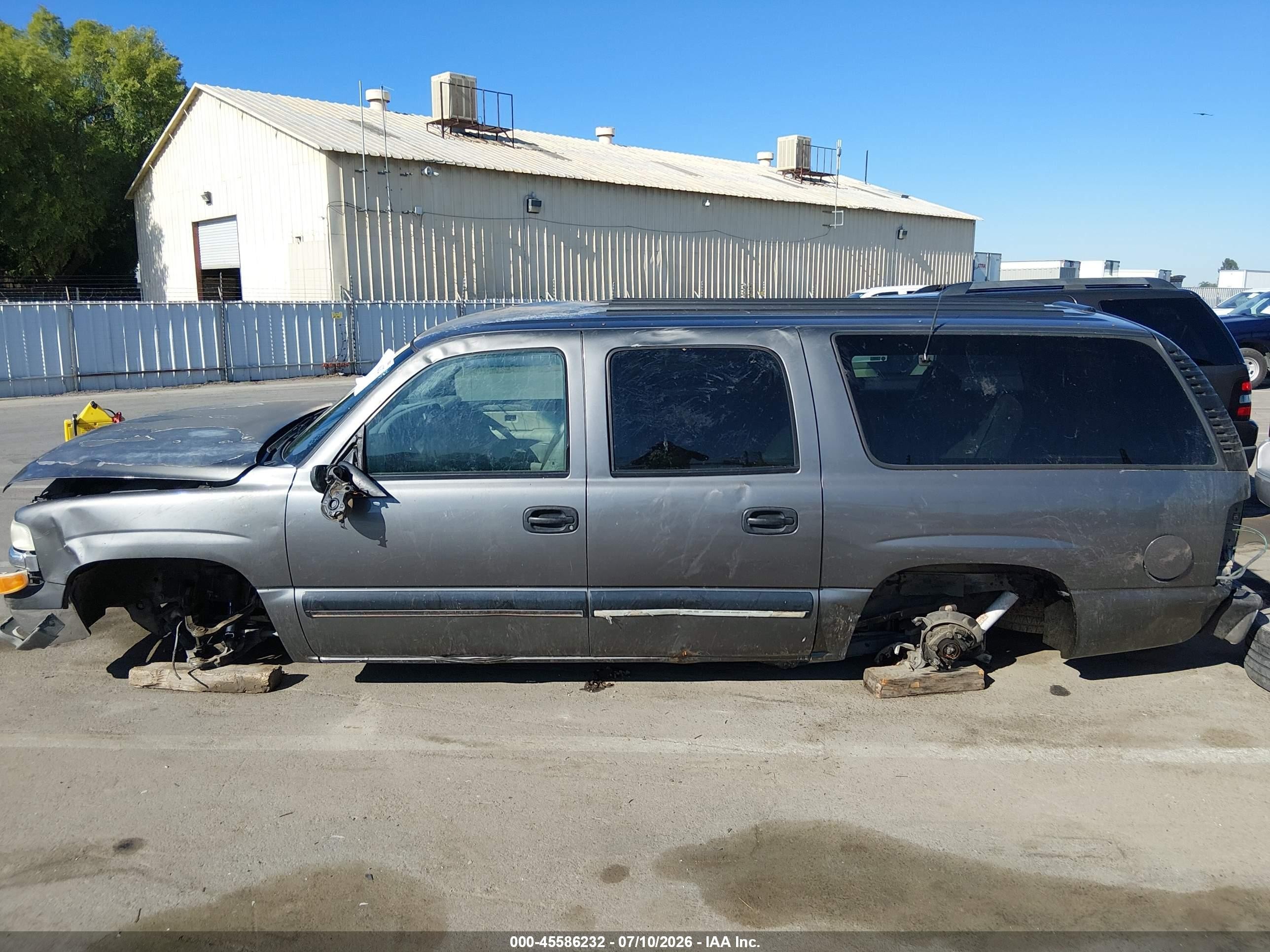 2001 Chevrolet Suburban 1500 Ls Gray vin: 3GNEC16T11G137604