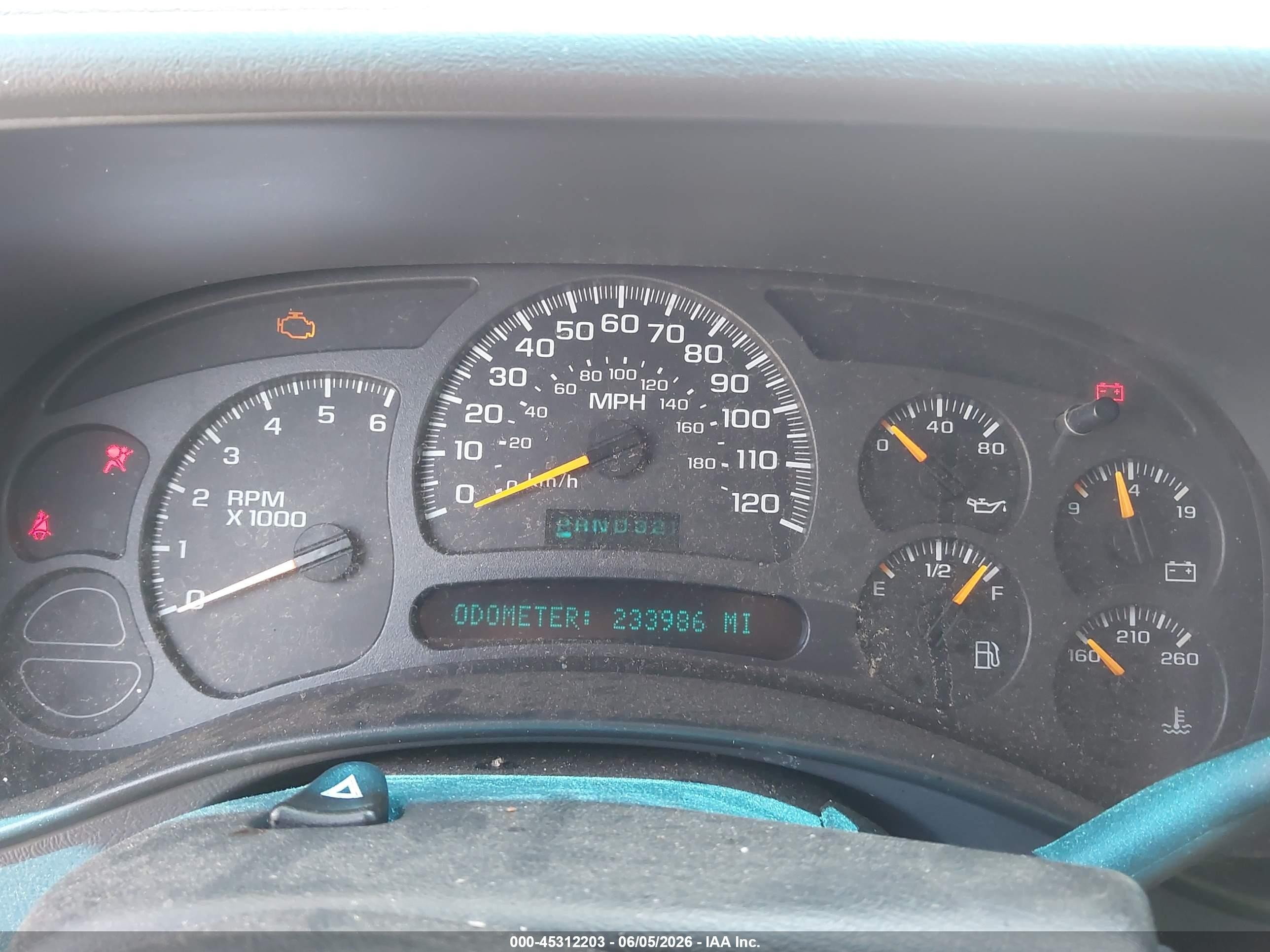 2003 Chevrolet Suburban 1500 Lt Gray vin: 3GNEC16T13G210098