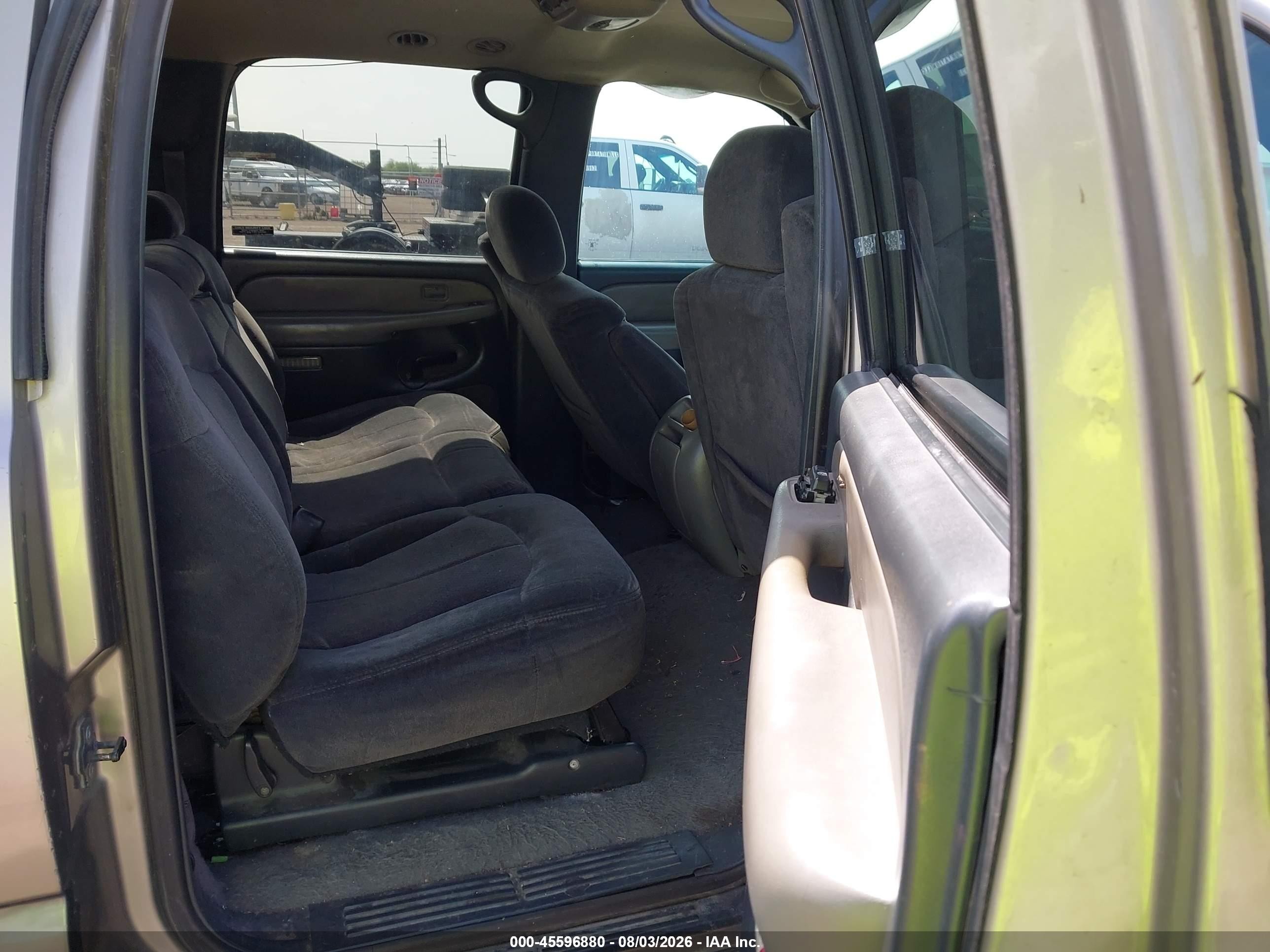 2000 Chevrolet Suburban 1500 Ls Золотой vin: 3GNEC16T1YG186179