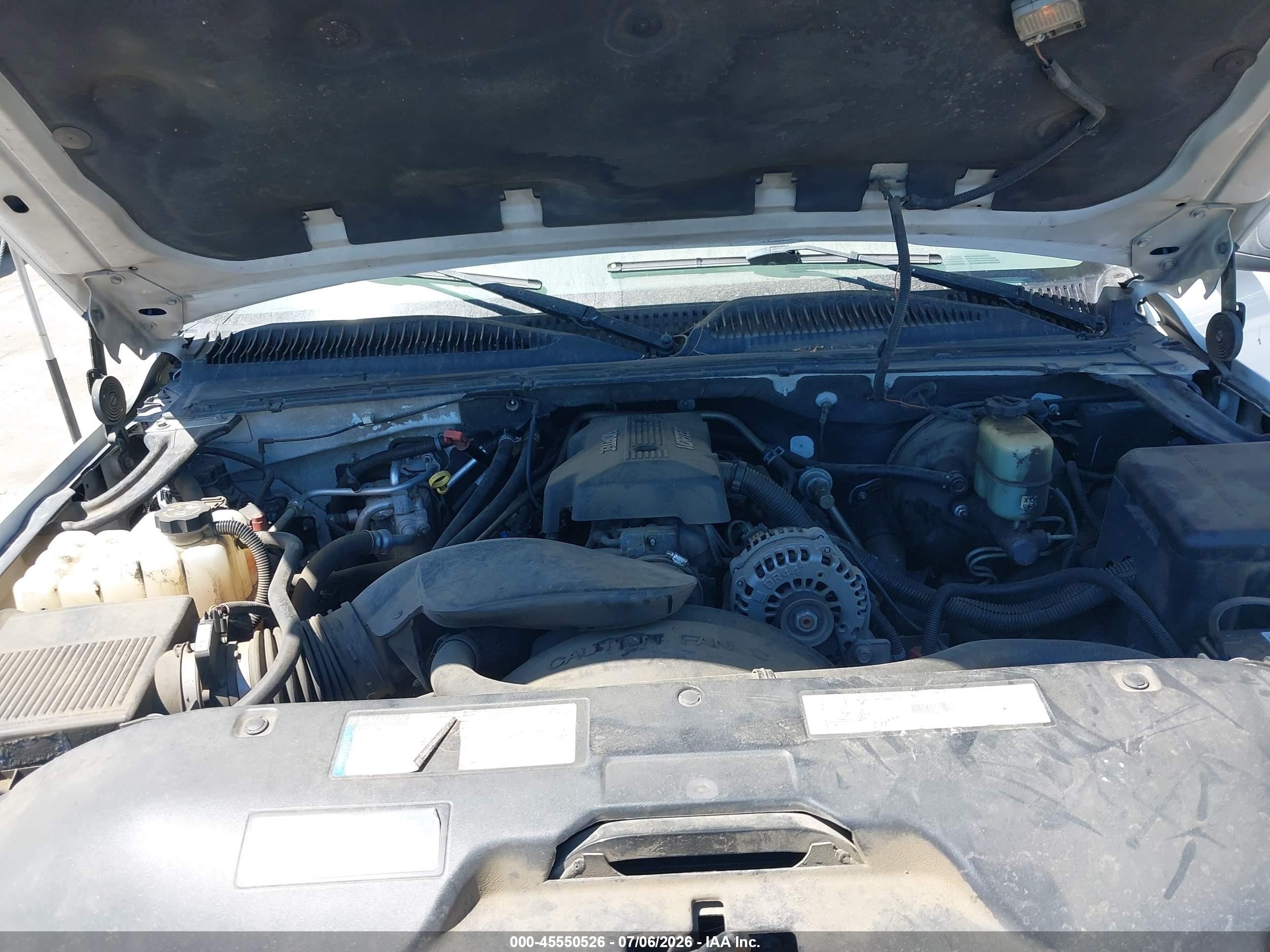 2000 Chevrolet Suburban 1500 Ls White vin: 3GNEC16T2YG151893