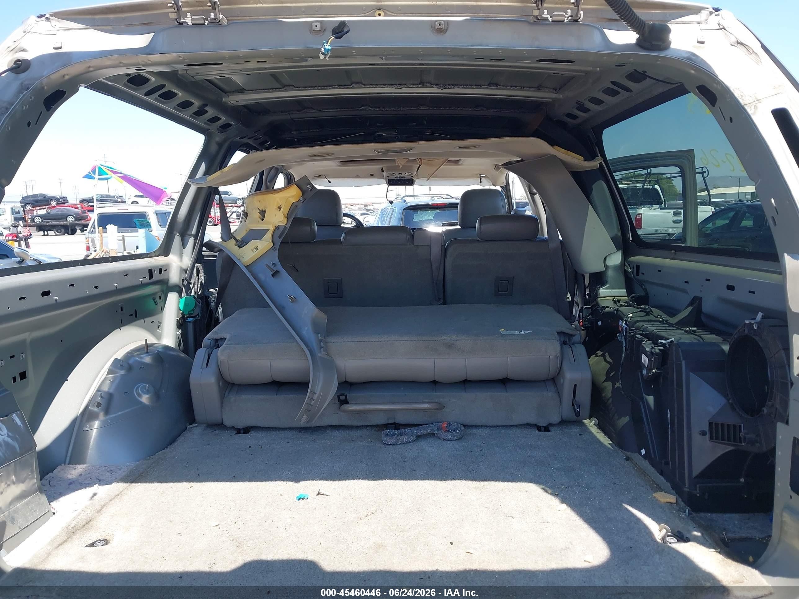 2003 Chevrolet Suburban 1500 Lt Brown vin: 3GNEC16T33G288821