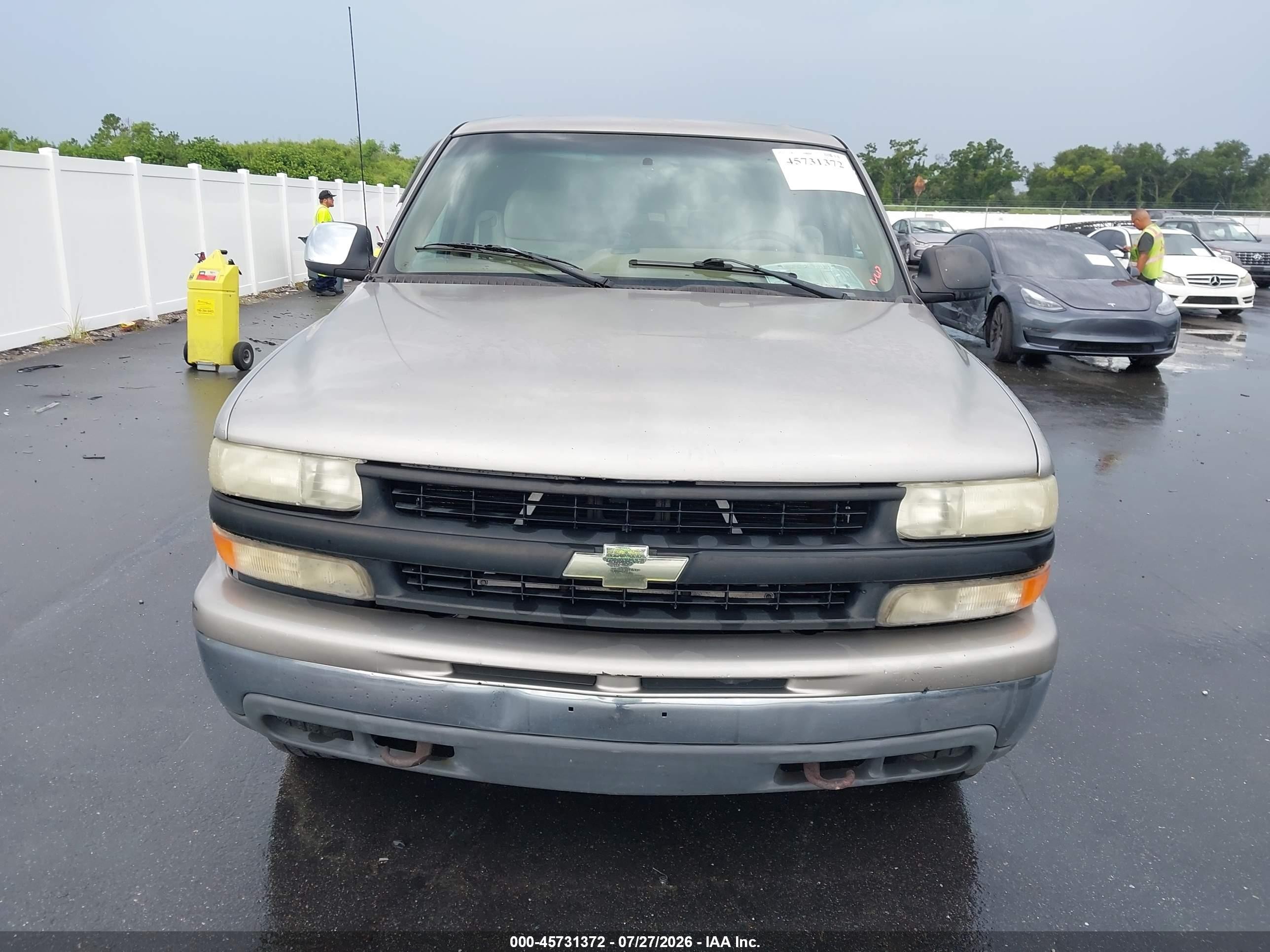 2000 Chevrolet Suburban 1500 Ls Gold vin: 3GNEC16T4YG218722