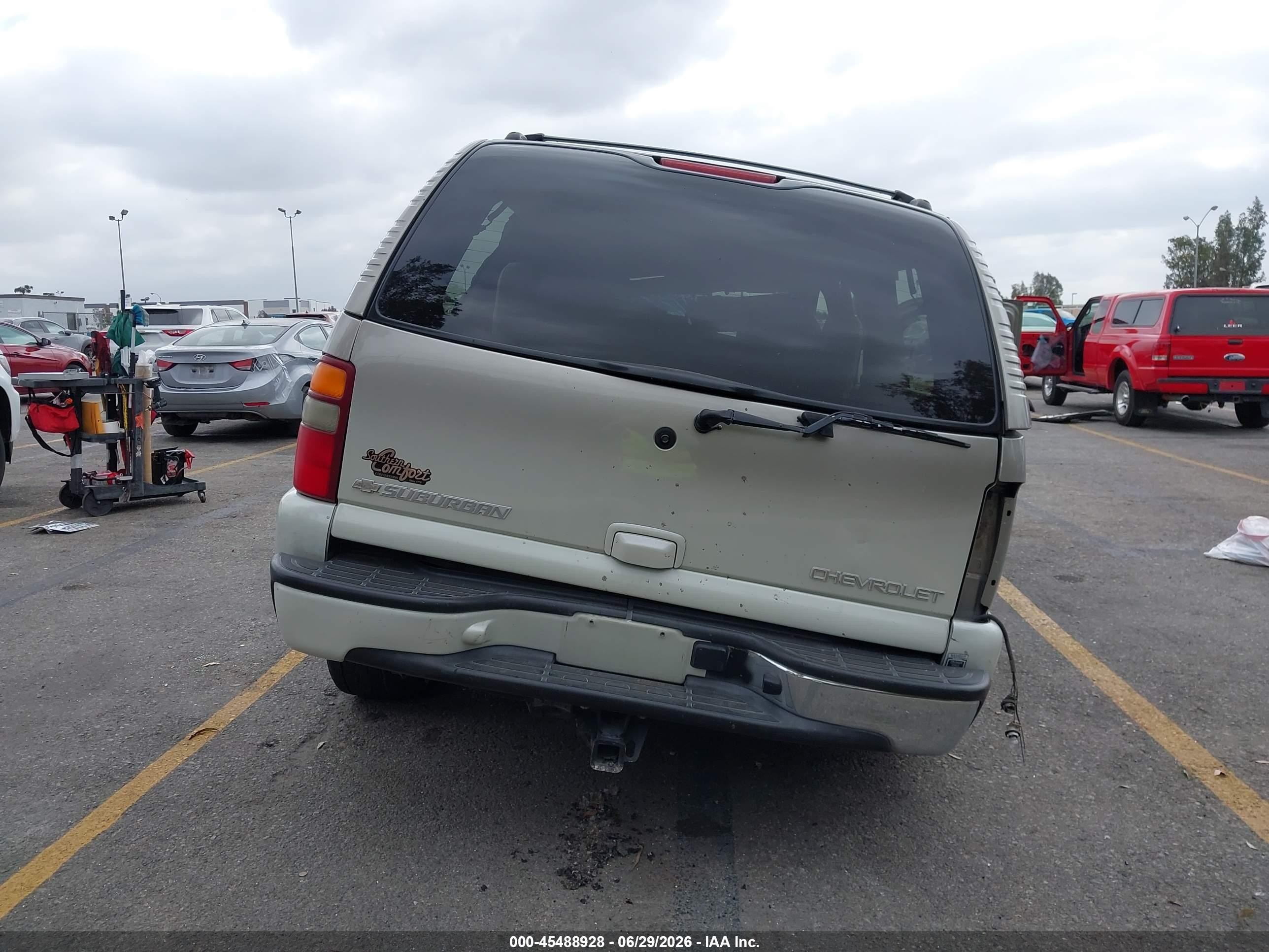 2003 Chevrolet Suburban 1500 Lt White vin: 3GNEC16T53G221038