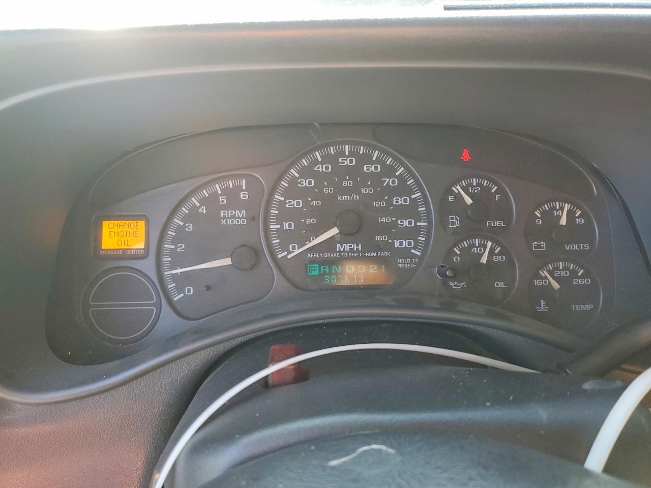 2002 Chevrolet Suburban C1500 Gray vin: 3GNEC16T62G229826