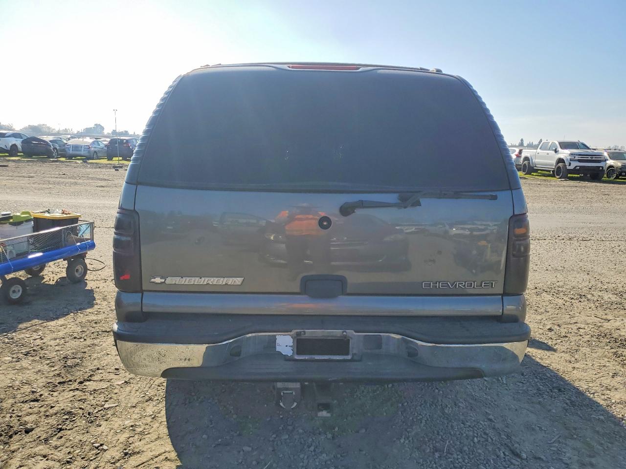 2002 Chevrolet Suburban C1500 Gray vin: 3GNEC16T62G229826
