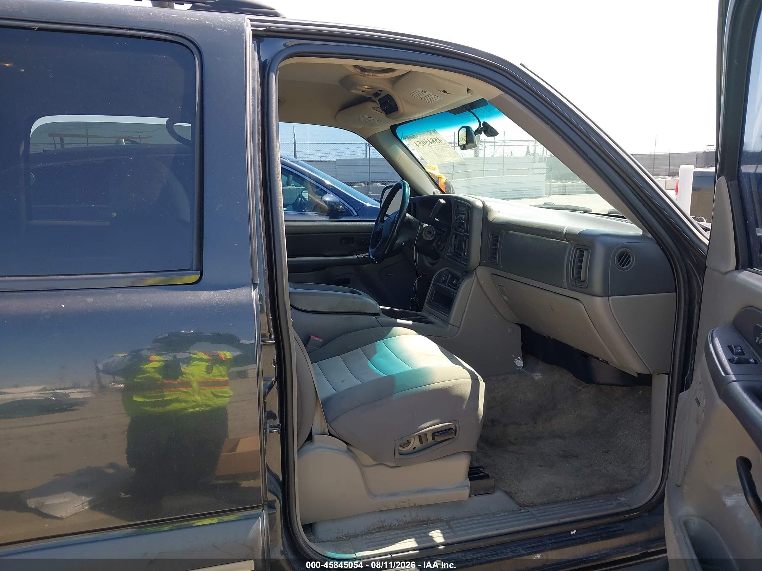 2003 Chevrolet Suburban 1500 Lt Gray vin: 3GNEC16T63G230668