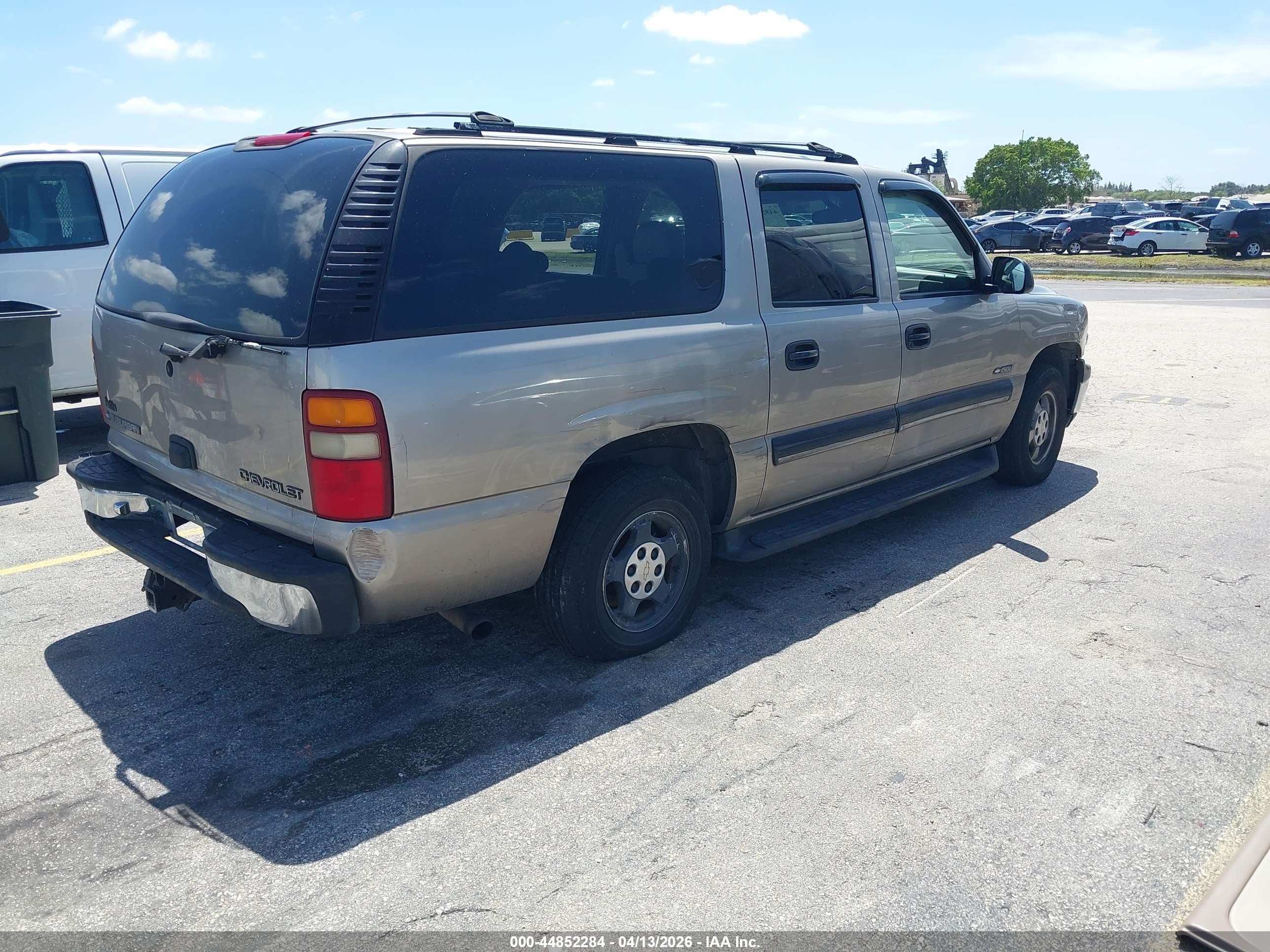 2001 Chevrolet Suburban 1500 Ls Gray vin: 3GNEC16T91G100042