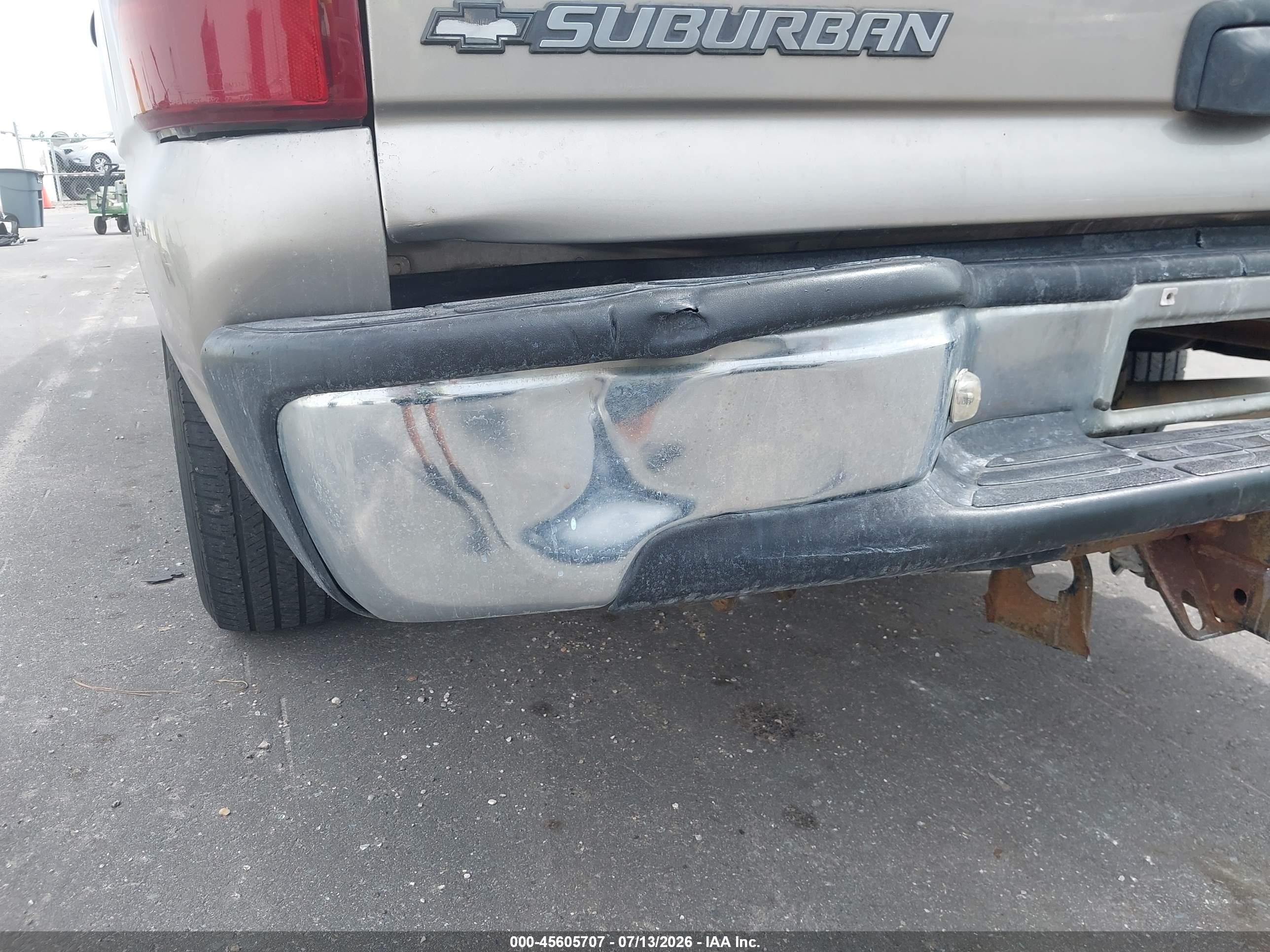 2001 Chevrolet Suburban 1500 Ls Silver vin: 3GNEC16T91G284723
